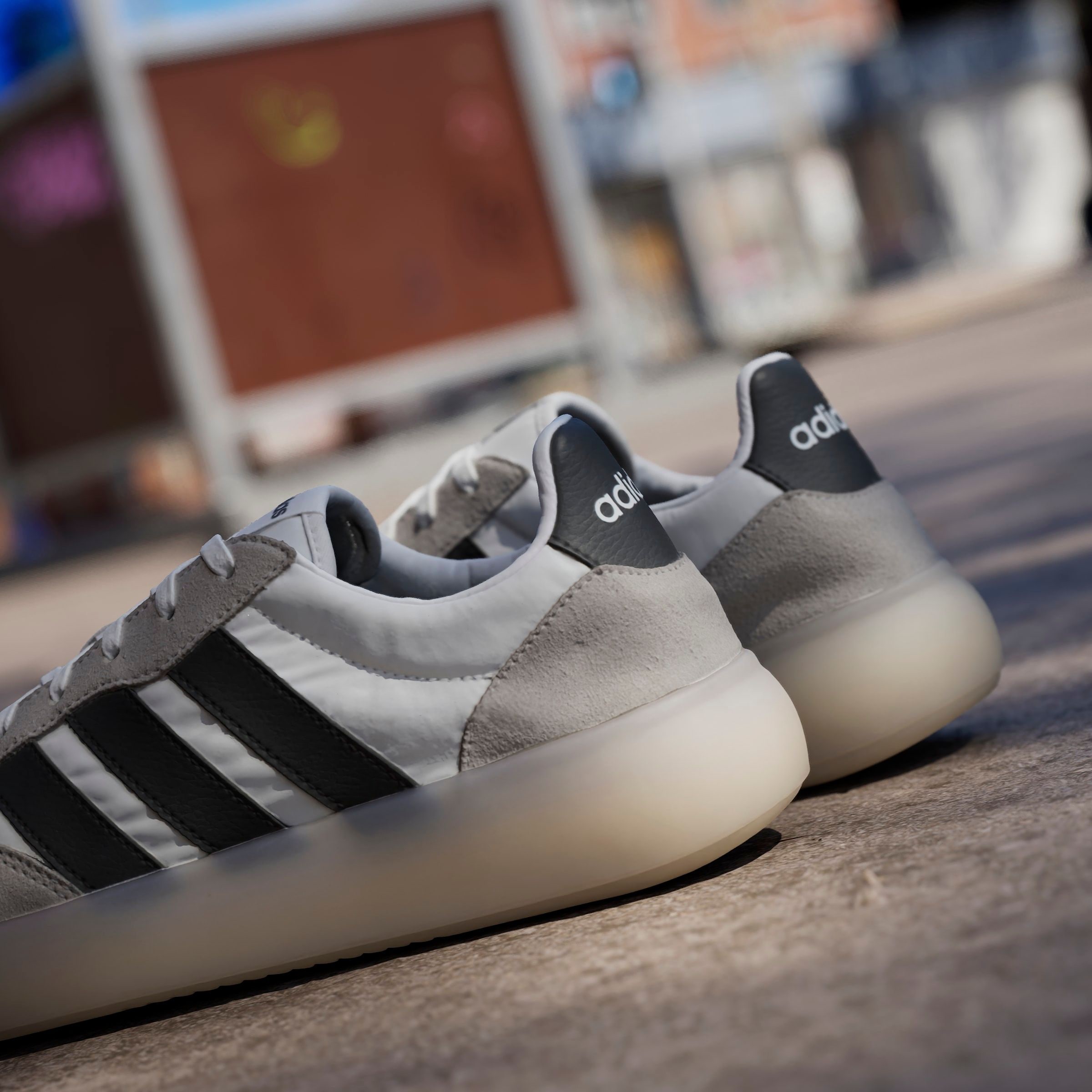 adidas Sportswear Sneaker »BARREDA DECODE«, Design auf den Spuren des adidas Handball Spezial