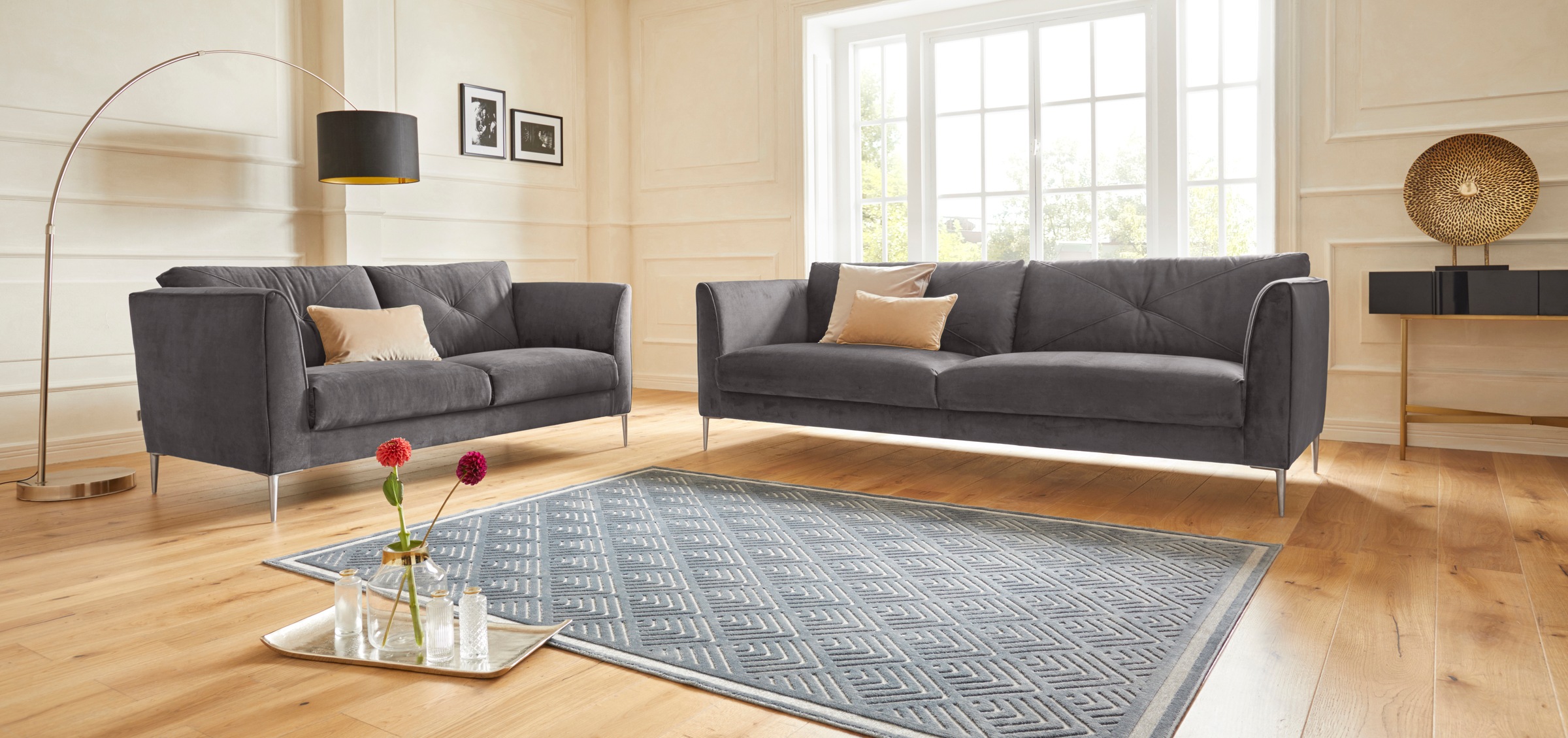 Guido Maria Kretschmer Home&Living 2-Sitzer »Chilltime, elegant und bequem, Komfortsitzhöhe 46cm, hoher Fuß«, mit eleganter Kreuznaht in den Rückenkissen, Breite 167 cm
