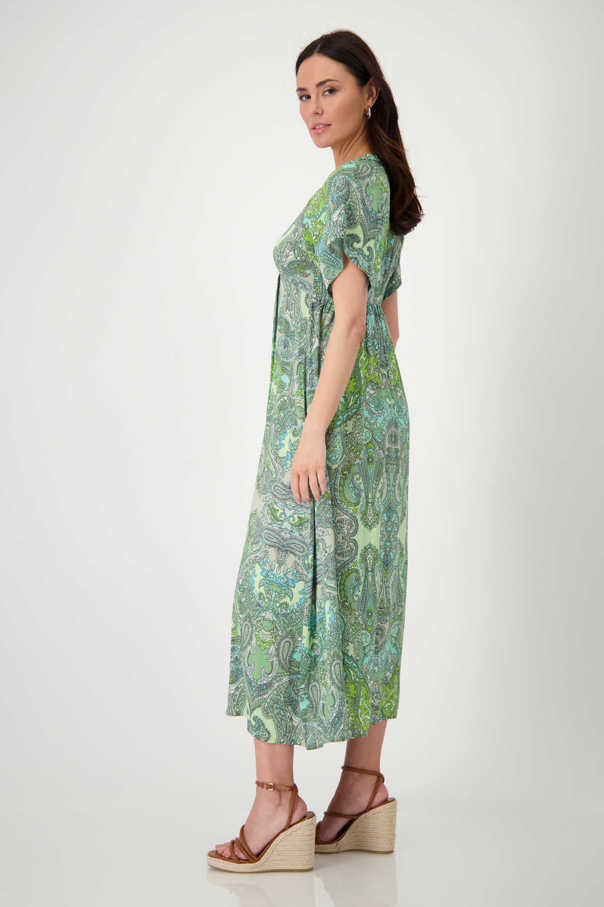 Monari Maxikleid »Kleid Paisleydruck allover«, Mit V-Ausschnitt