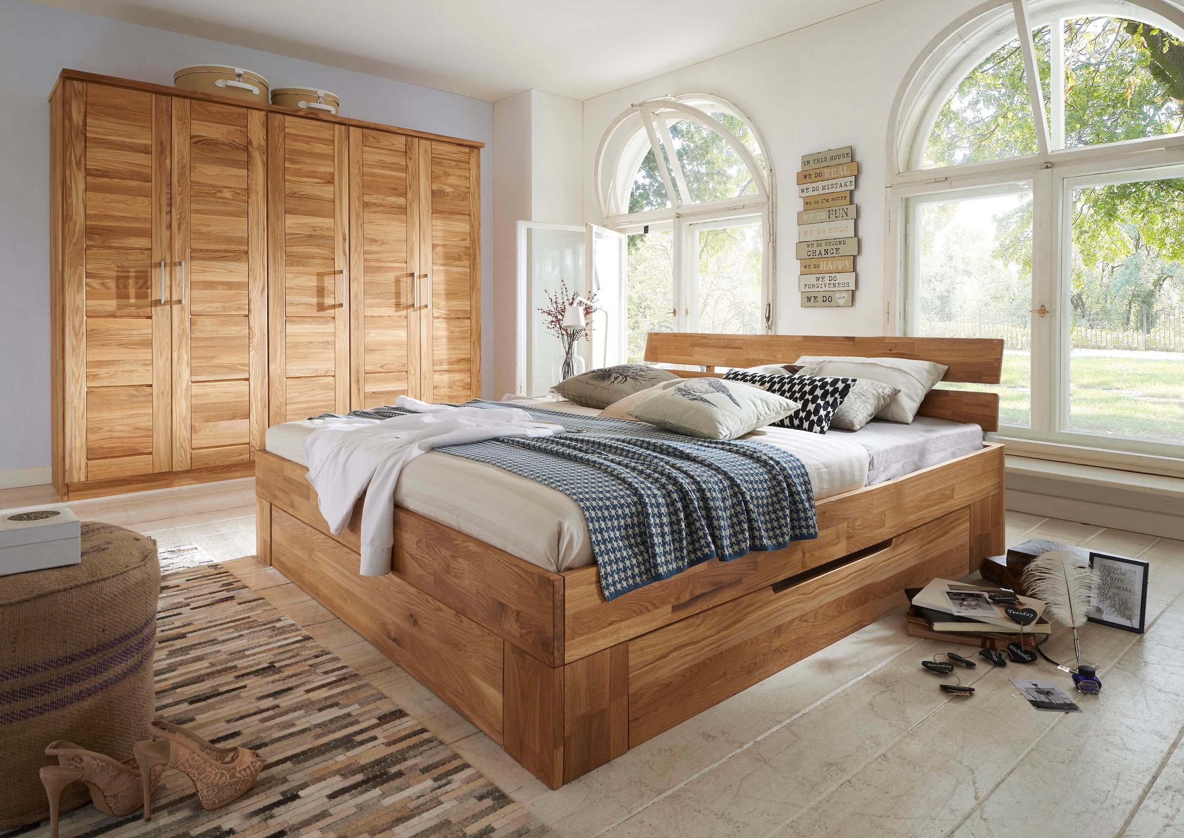 Home affaire Massivholzbett »Tommy FSC-zertifiziertes Massivholz in Futon Stil« hohe Belastbarkeit: 200kg je Seite,  Massivholz, Skandinavisches Design, Robust, stabil, FSC zertifiziert