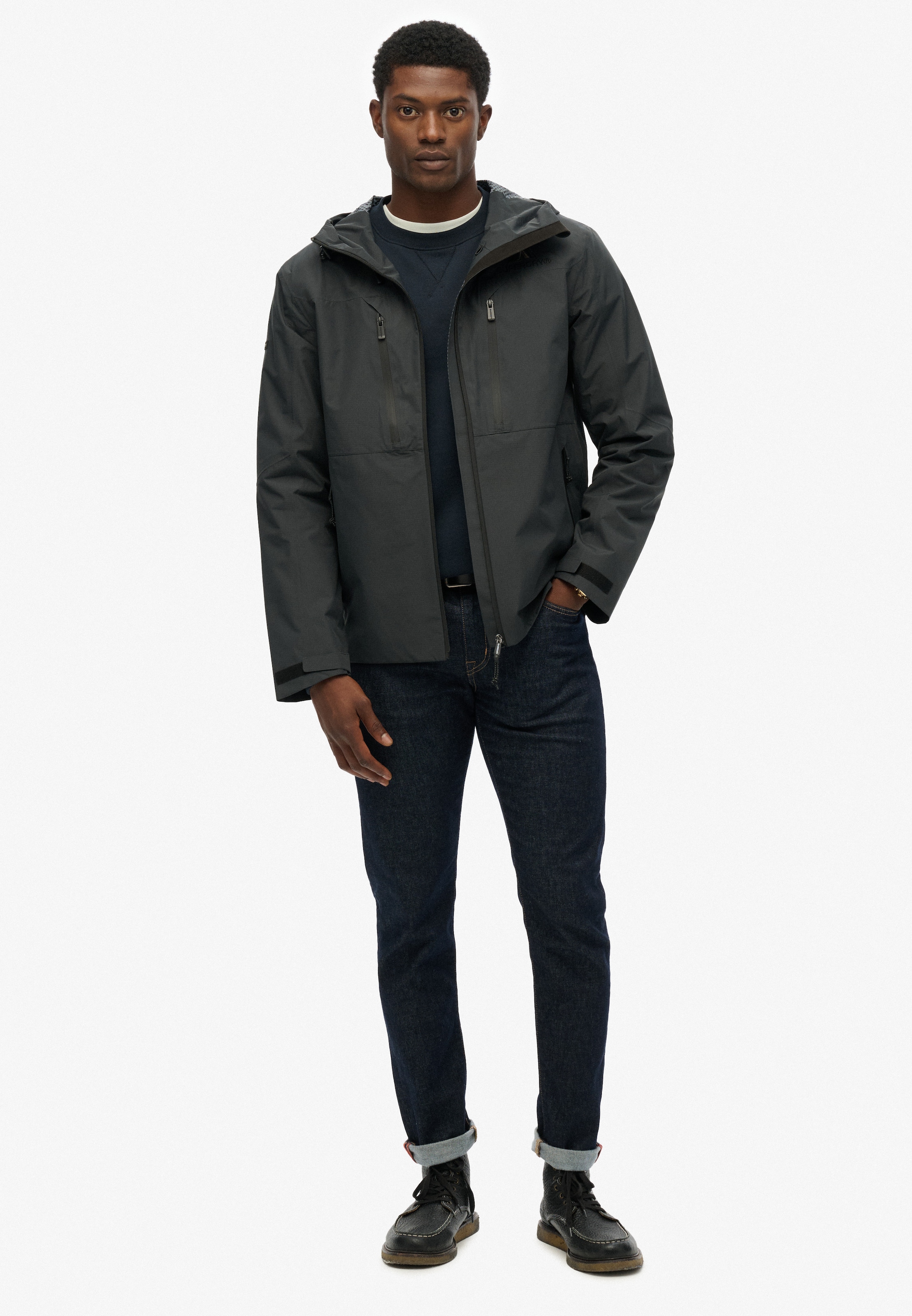 Superdry Outdoorjacke »WATERPROOF JACKET«, mit Kapuze, Wasserdicht (Säule wird nachgereicht)