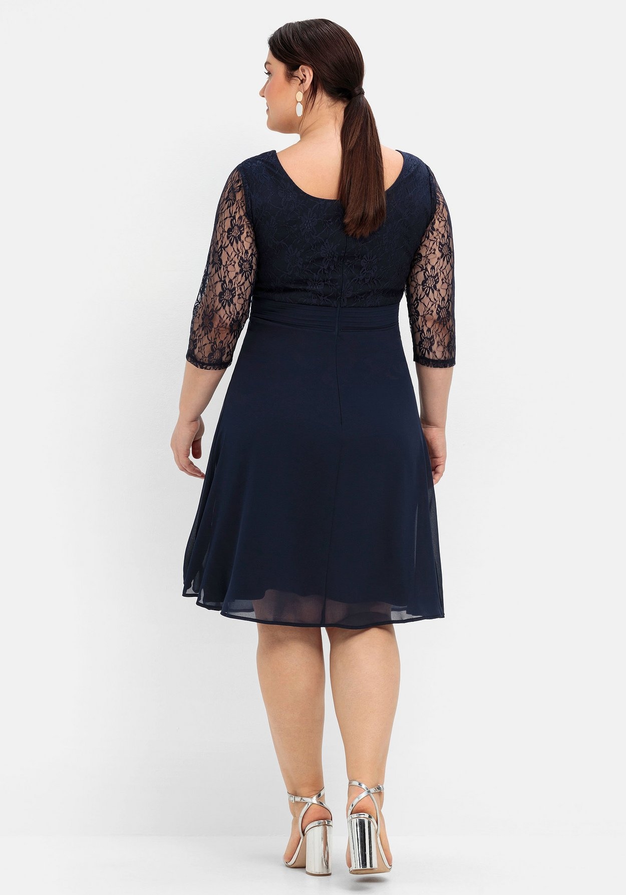 Sheego Abendkleid »Kleid mit leicht ausgestelltem Rock«