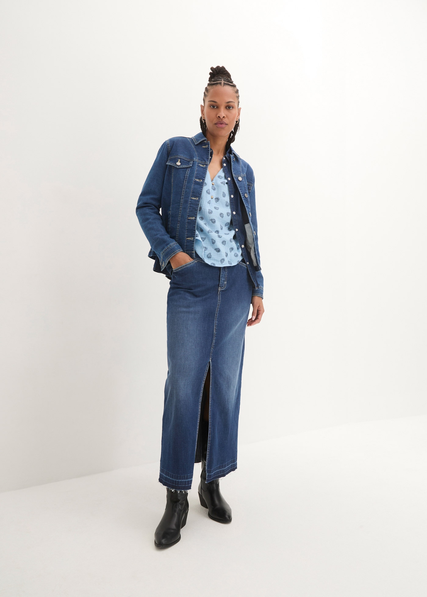 bonprix Langarmbluse »Oversize-Bluse aus luftigem Musselin« Oversize-Passform, für den Alltag, aus Musselin, mit V-Ausschnitt