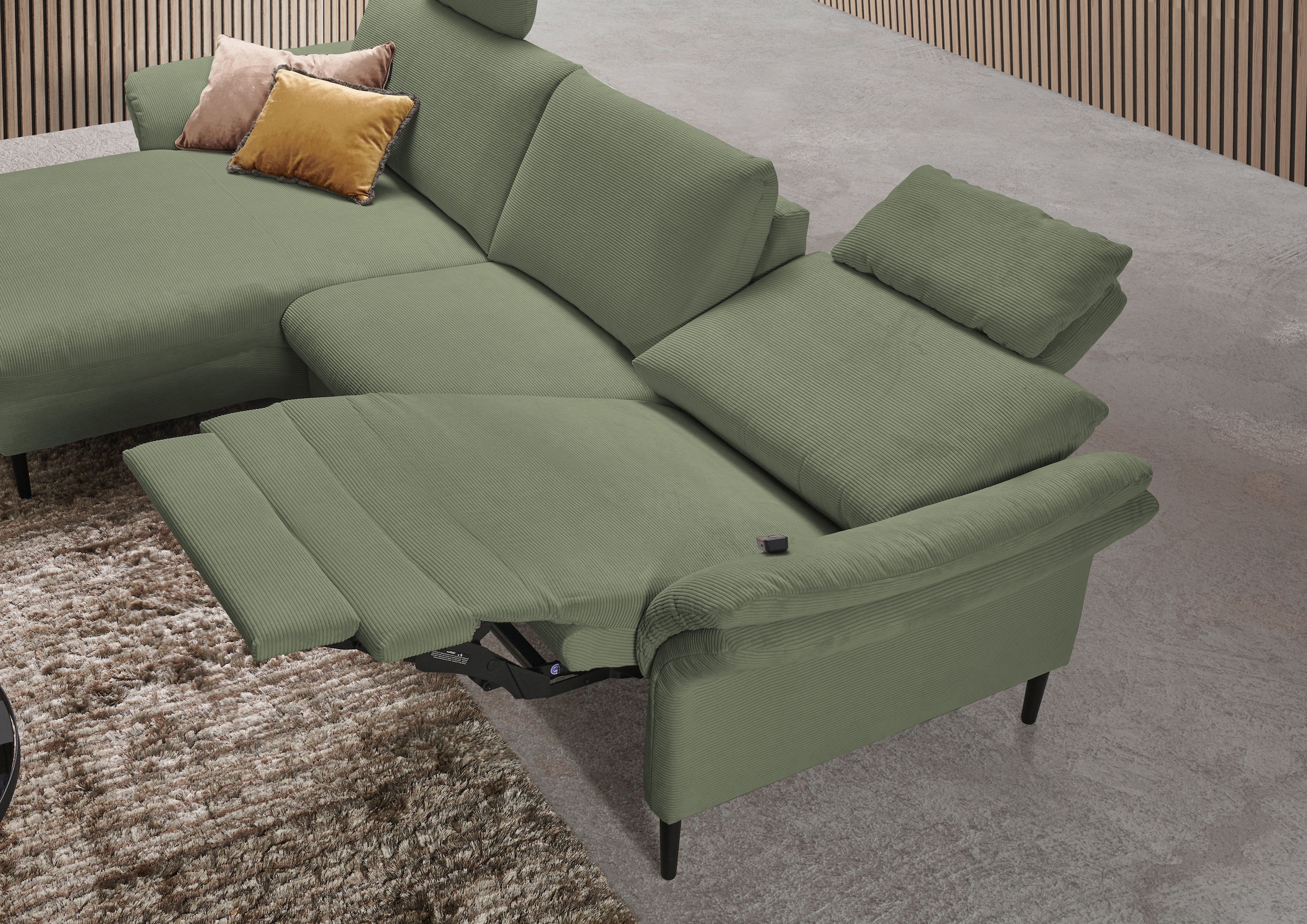 Home affaire Ecksofa »Sarsina: mit Tonnentaschen-Federkern, perfekt zum Entspannen L-Form« inklusive 1 motorischen Relaxfunktion mit Herz-Waage-Beschlag