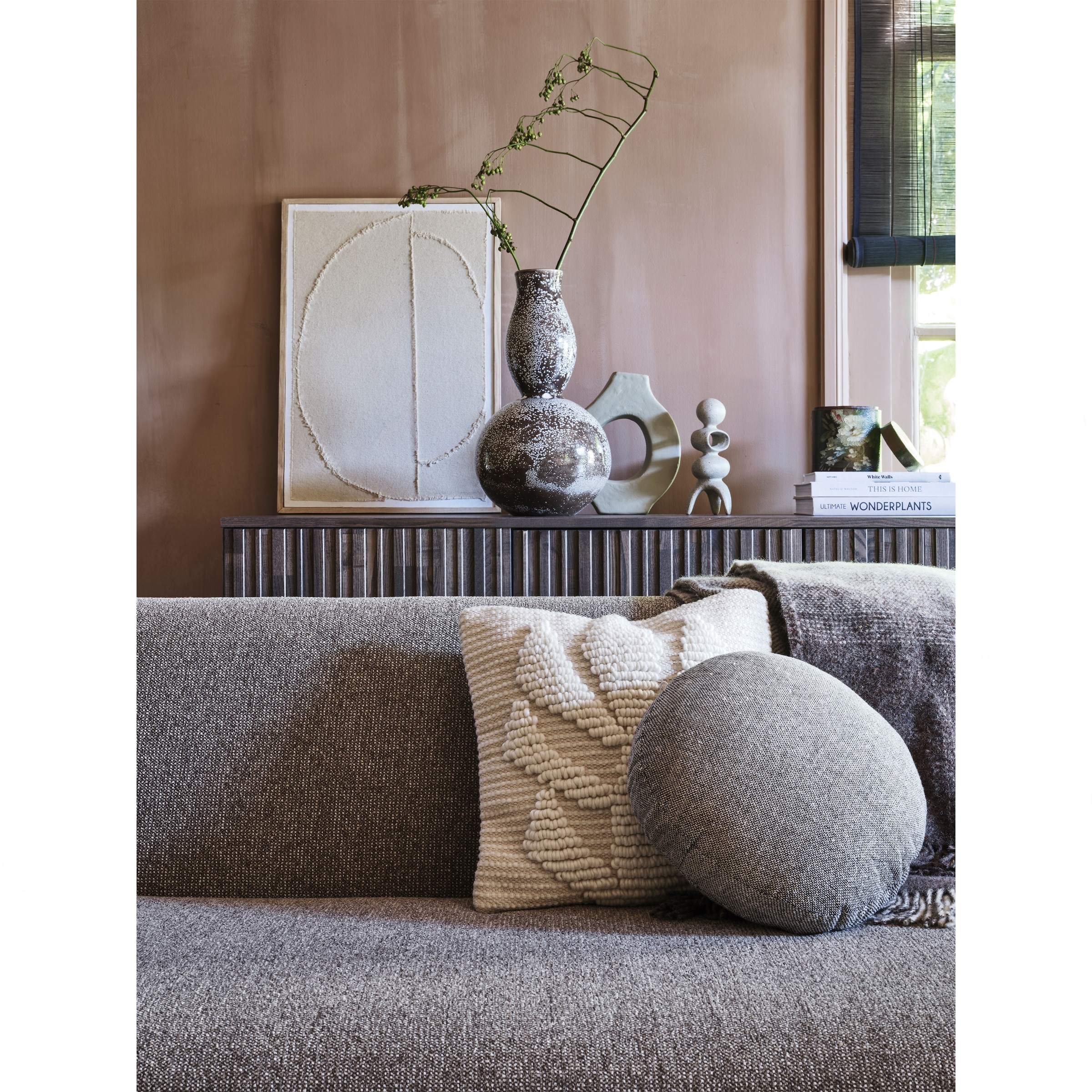 WOOOD Lowboard »WOOOD NEW GRAVURE KOMMODE 200 CM KIEFER DUST [fsc]« New Gravure Sideboard von WOOOD, elegantes Design und viel Stauraum