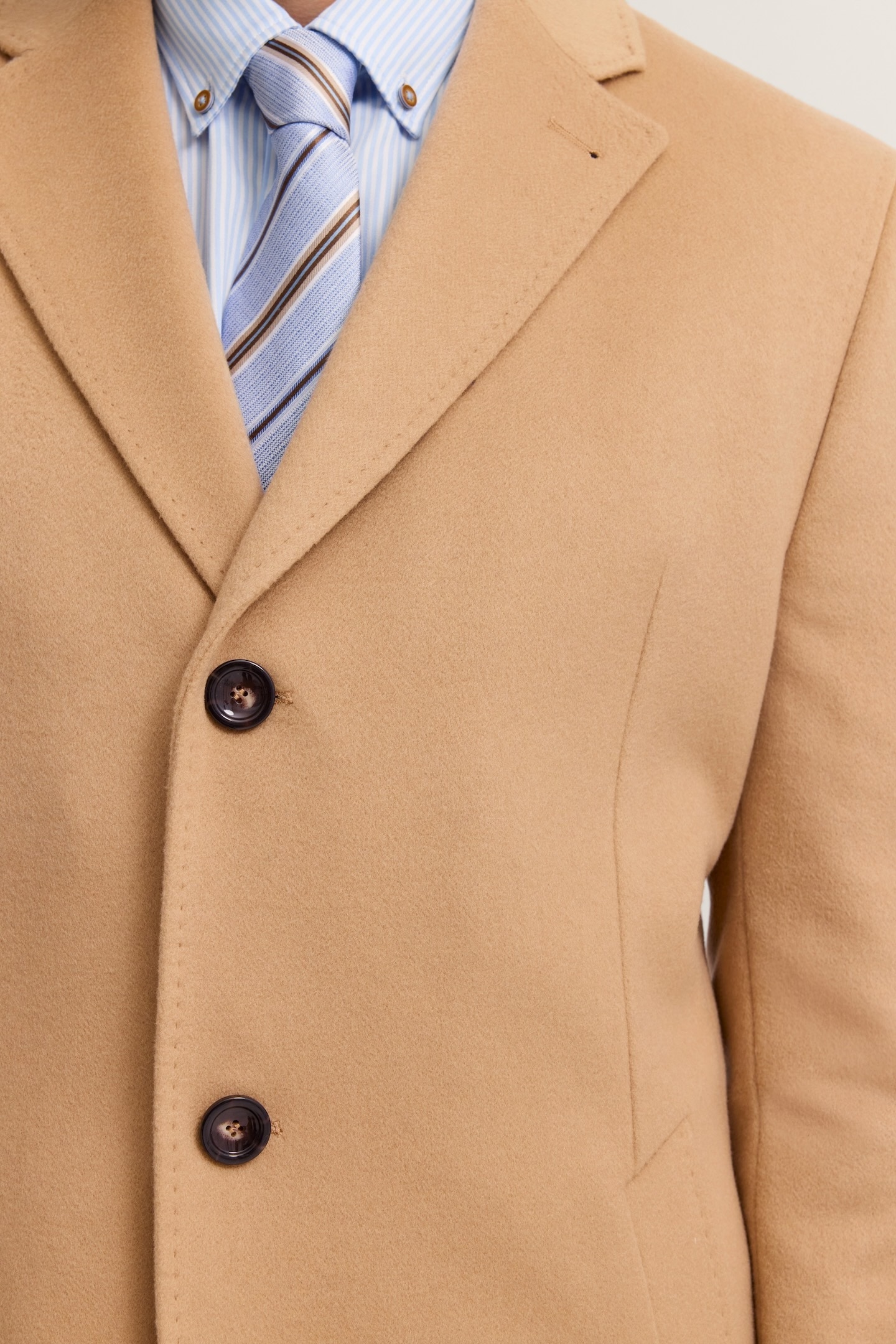 bugatti Kurzmantel »Kaschmir« im Modern Fit mit Knopfleiste