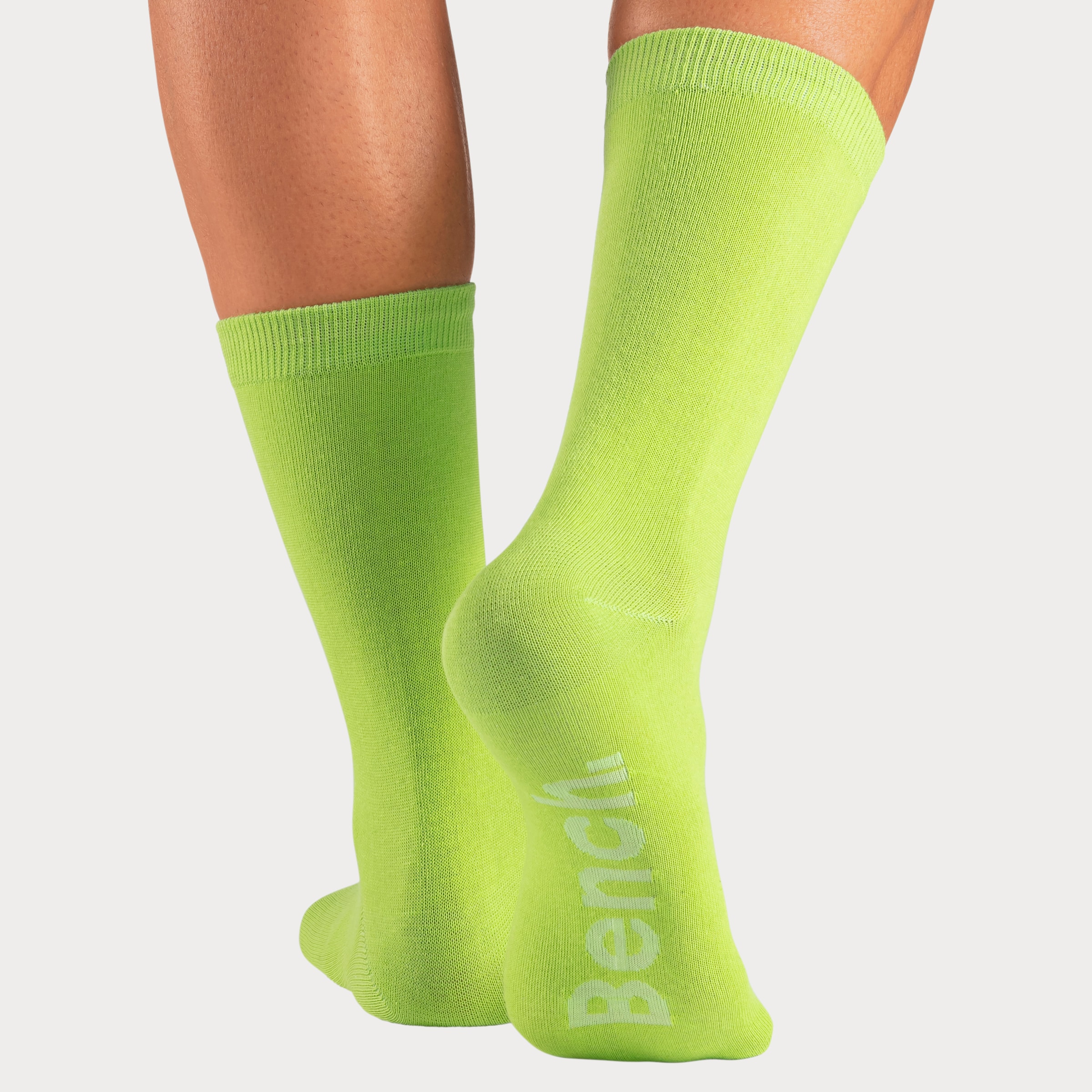 Bench. Socken, (Dose, 4 Paar), mit farbigen Innenbündchen, sortiert in edler Geschenkdose