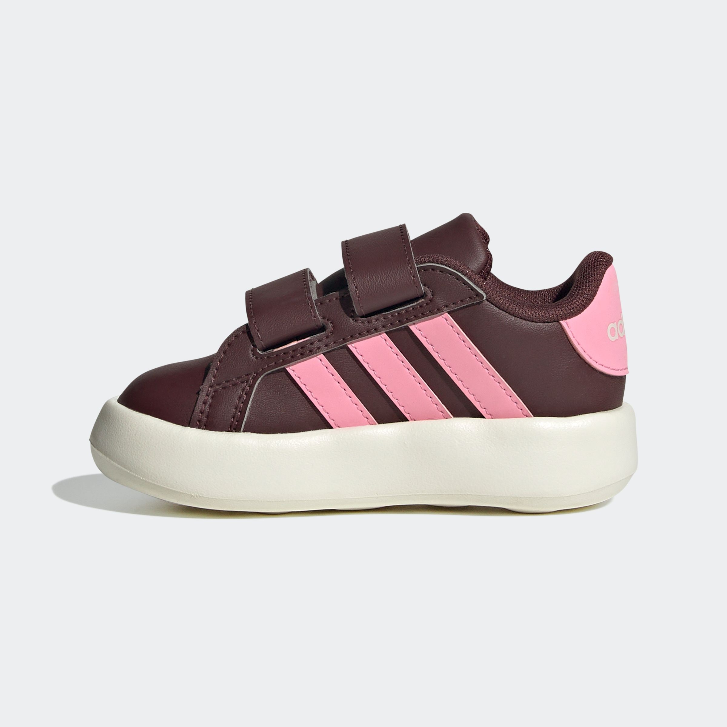 adidas Sportswear Klettschuh »GRAND COURT 2.0 KIDS«, Design auf den Spuren des adidas Superstar, für Kinder