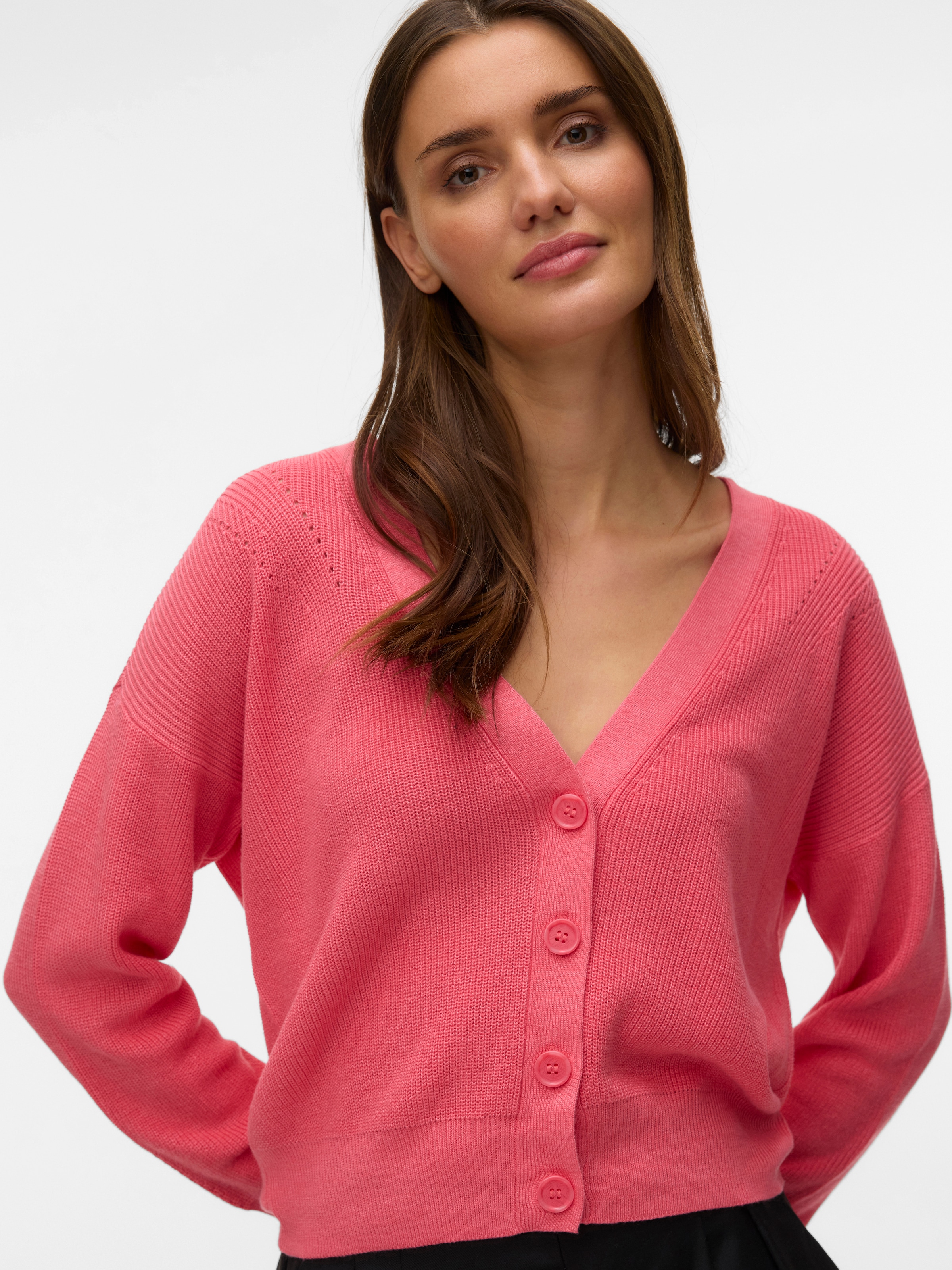 Vero Moda Strickjacke »VMNEWLEXSUN LS SHORT V-NECK CAR GA NOOS« mit Knopfleiste