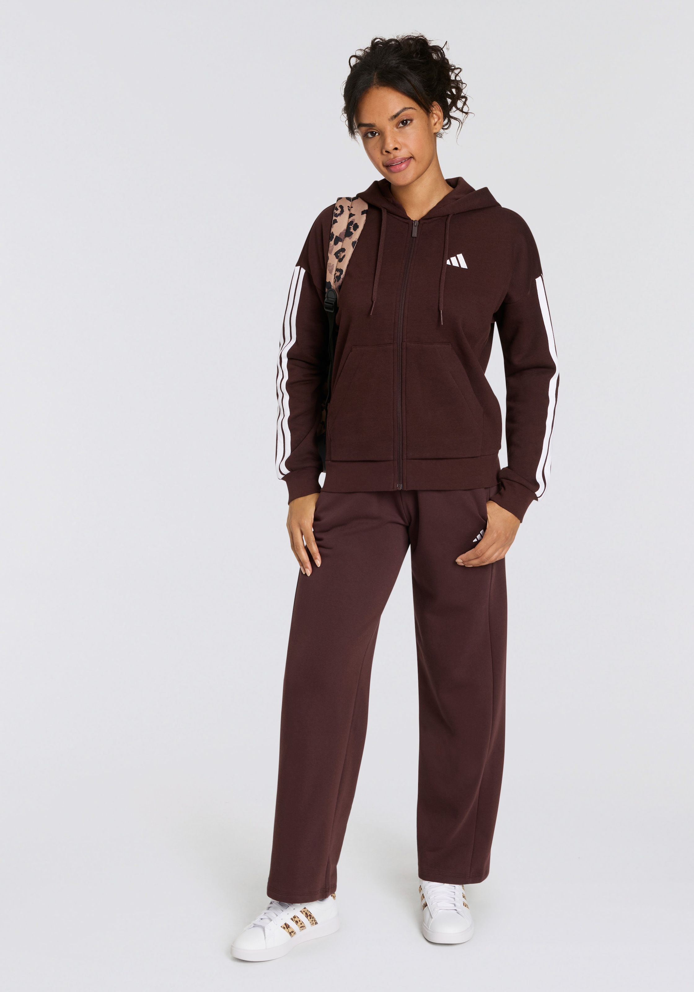adidas Sportswear Sporthose »W SL FC PT«, (1 tlg.), Locker geschnitten, mittelhoher Bund