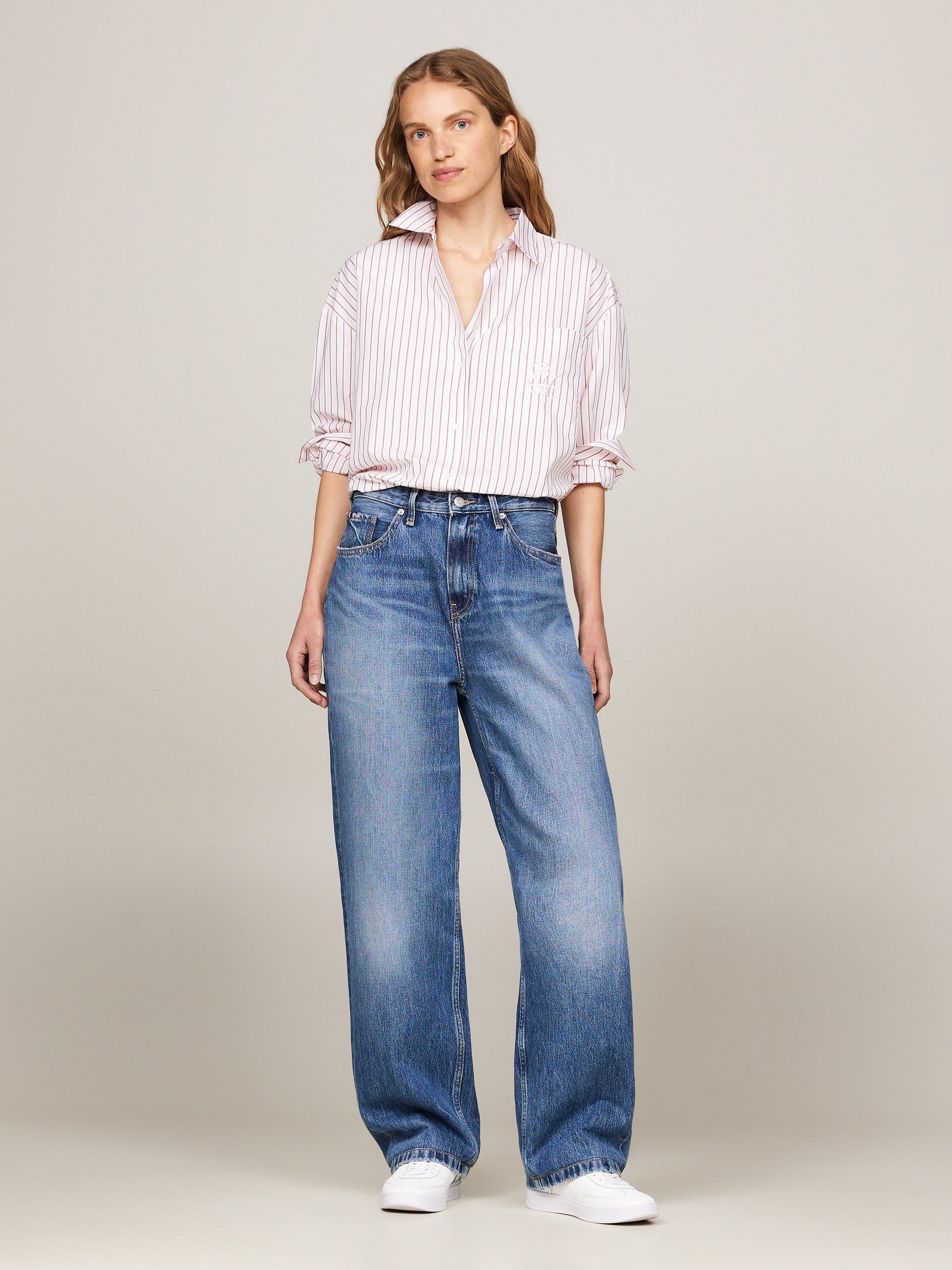 Tommy Hilfiger Straight-Jeans »RELAXED STRAIGHT HW GER«, mit Tommy Hilfger Logo-Badge