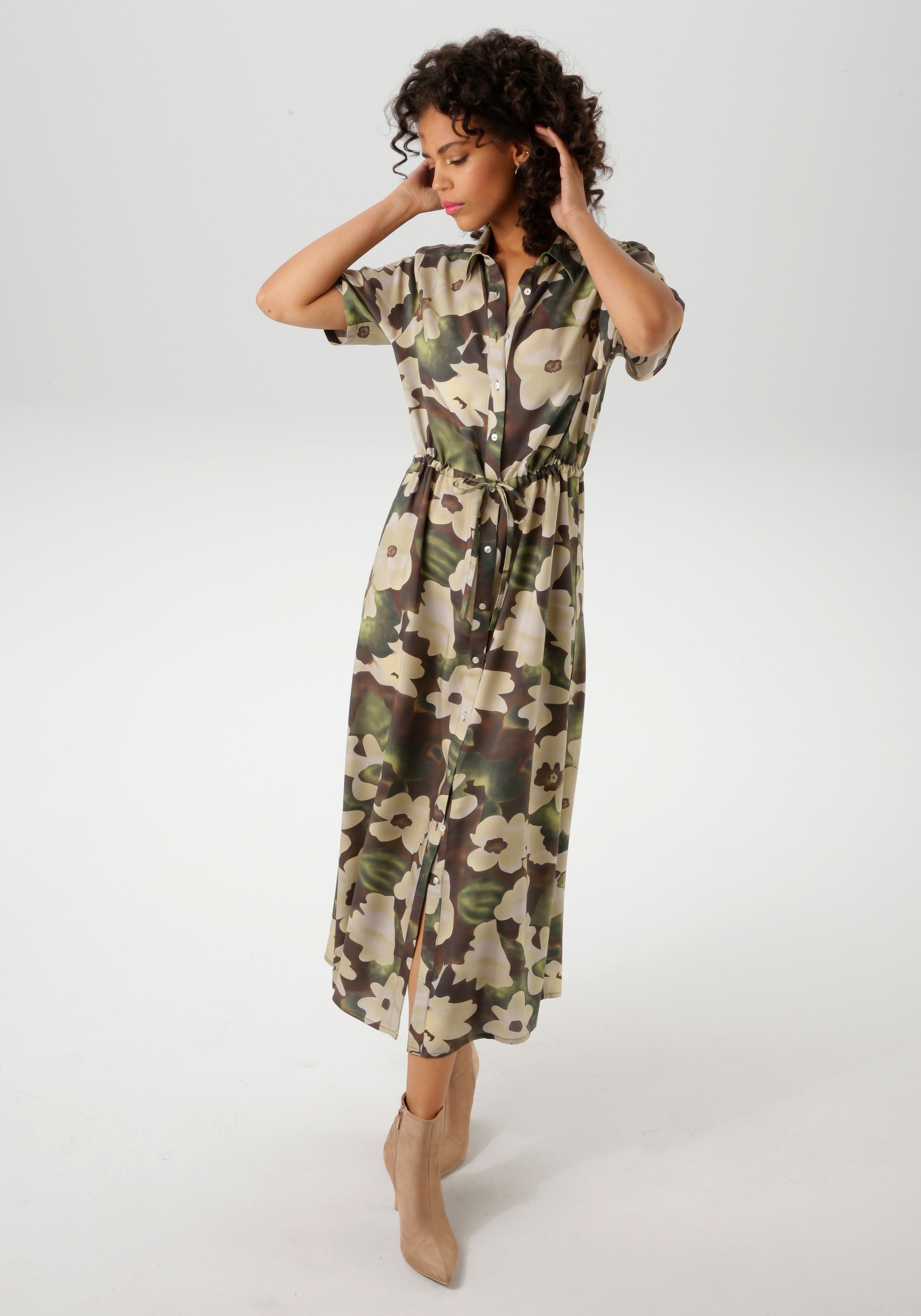 Aniston CASUAL Blusenkleid, mit farbharmonischen Blumendruck im Batikdessin