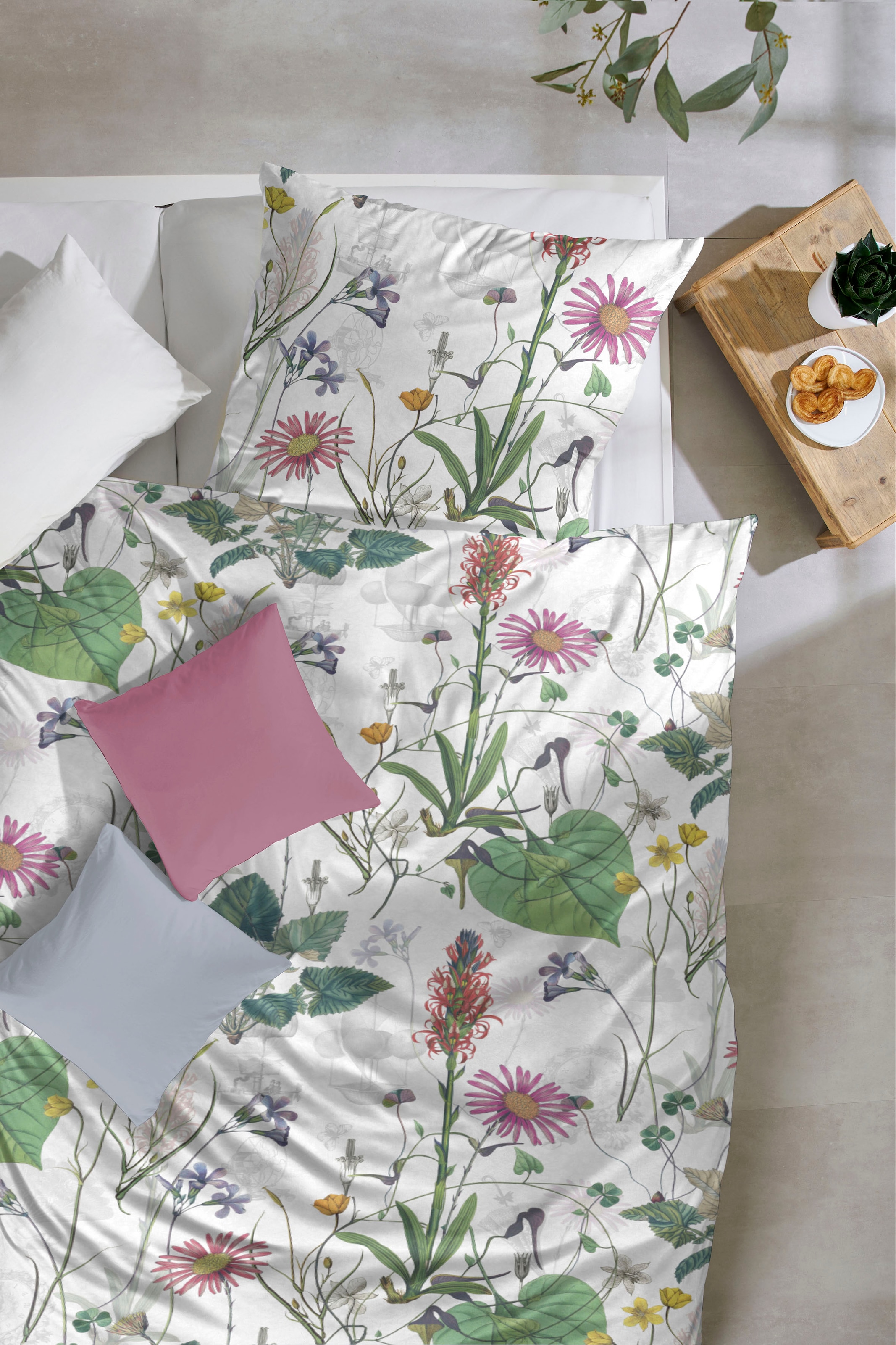 Primera Bettwäsche »Mako-Satin Bettwäsche Botanicals«, Mit satten Grüntönen