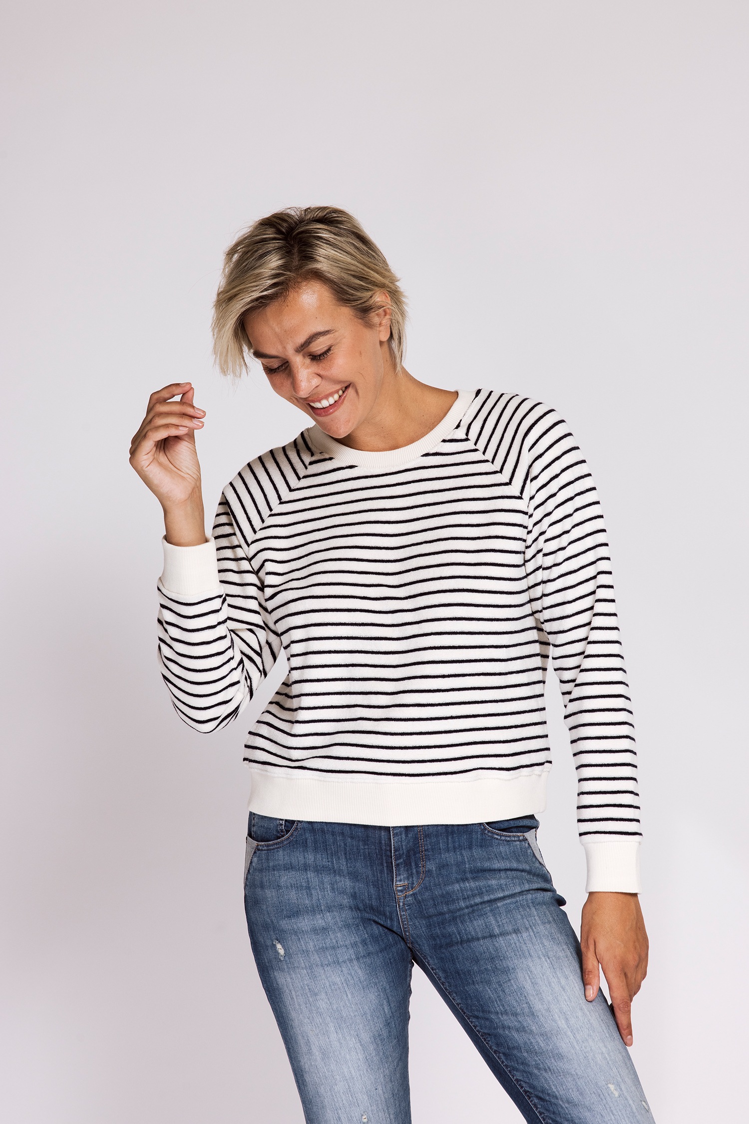 Zhrill Sweater »KOA RH Sweat Nicki«, im Streifen-Design und in Nicki-Qualität
