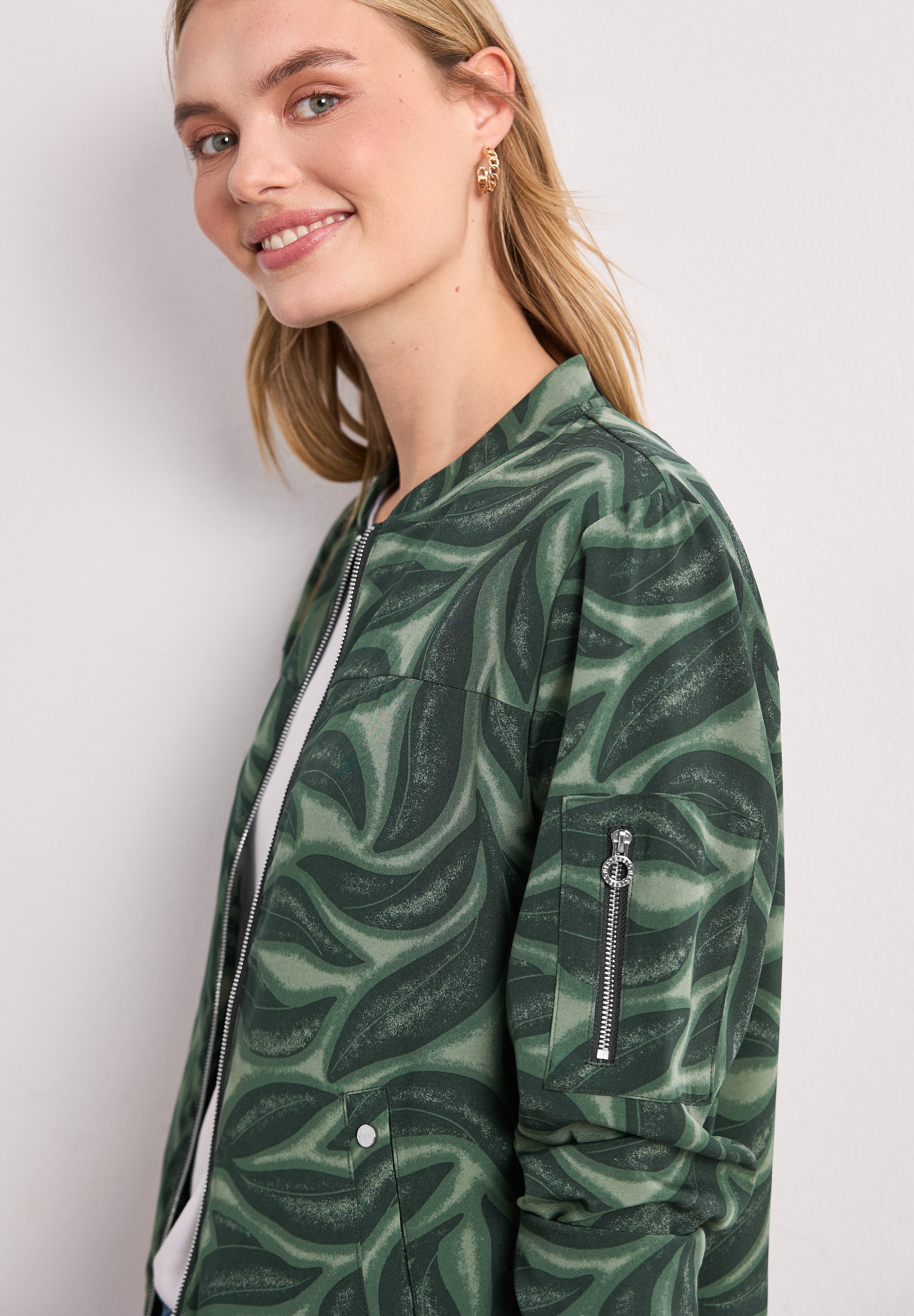 STREET ONE Blouson ohne Kapuze mit Zipper und Leomuster