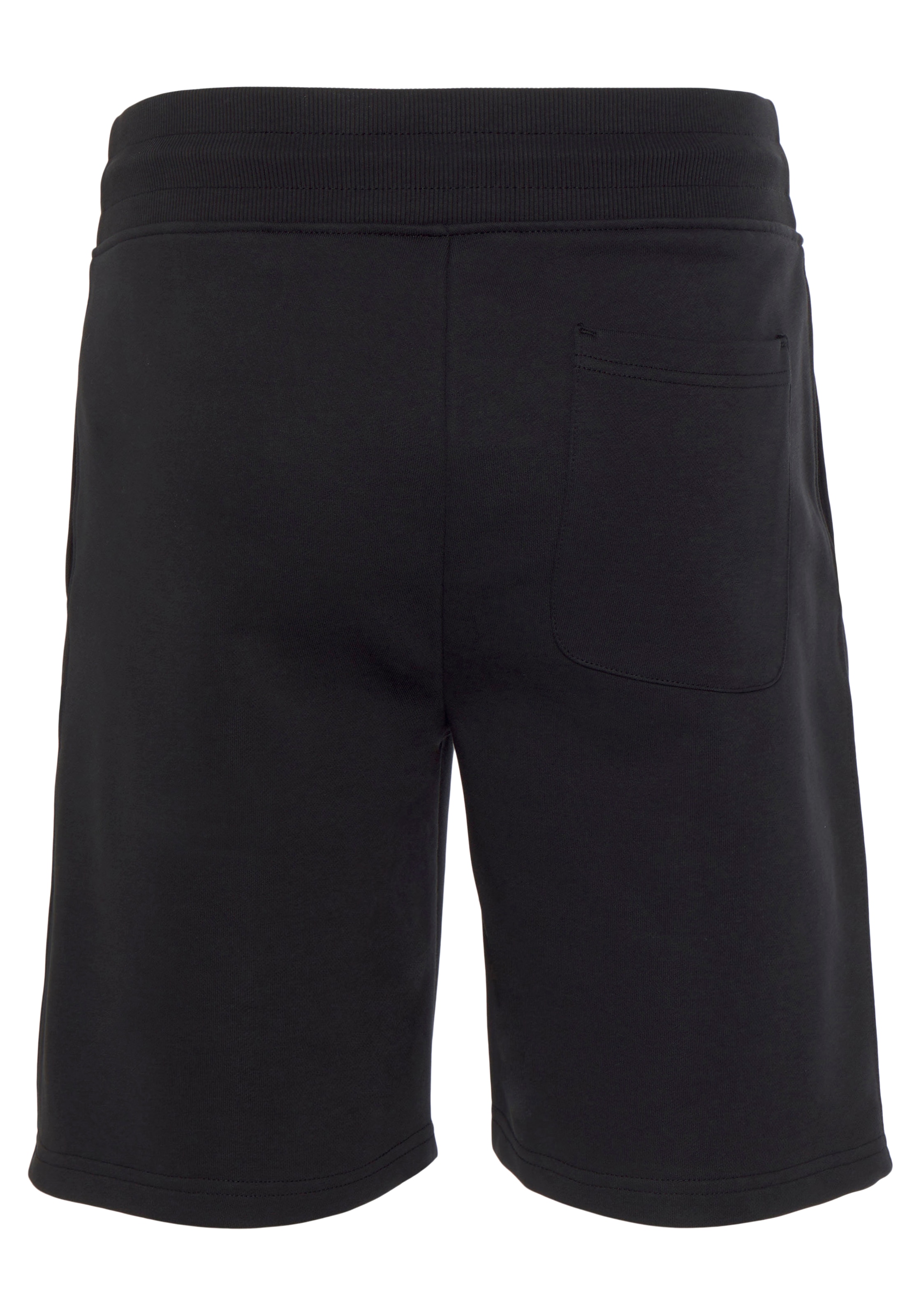 Gant Sweatshorts »REG SHIELD SWEAT SHORTS«, mit einer kleinen Logostickerei unter der Eingriffstasche