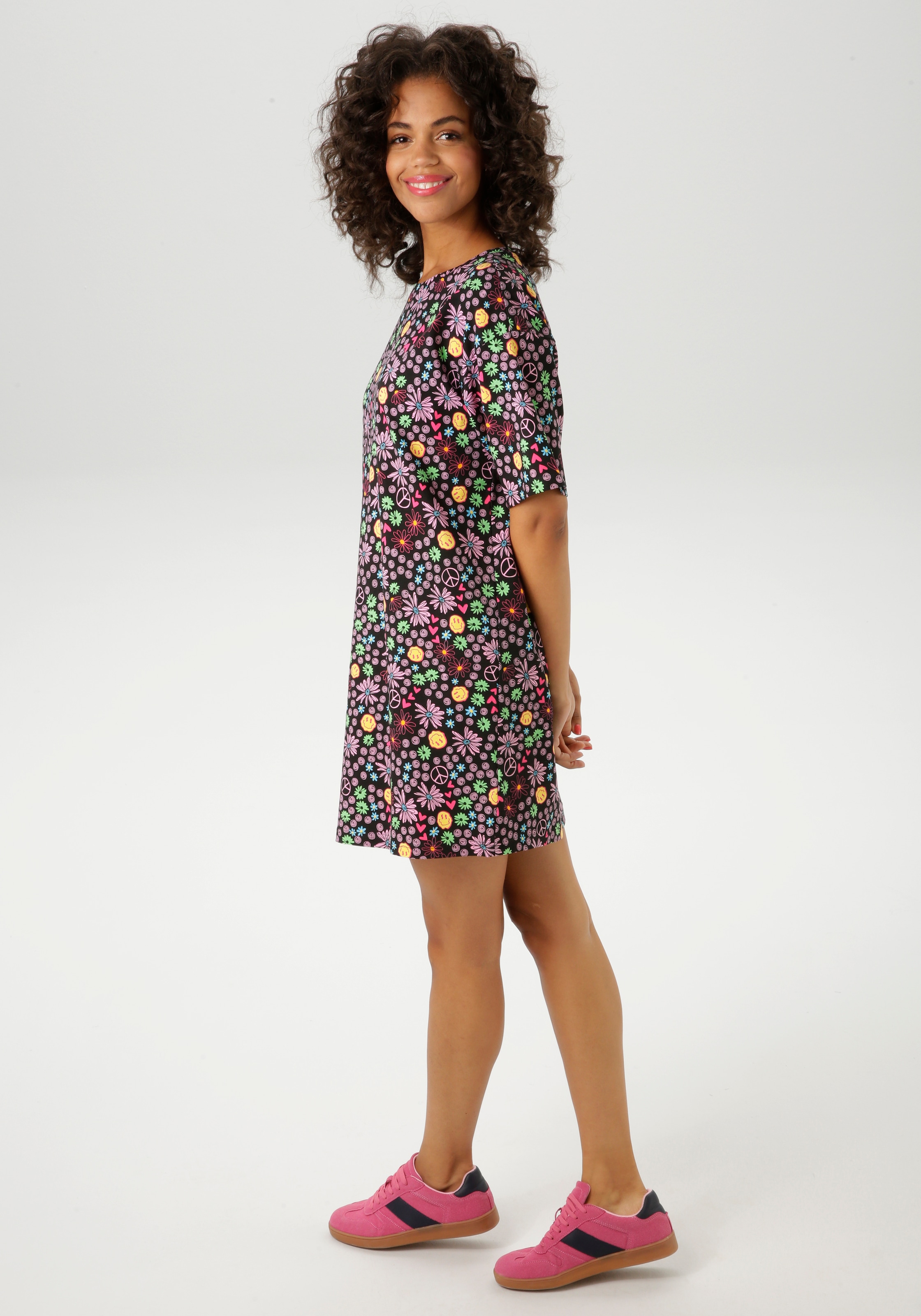 Aniston CASUAL Sommerkleid, mit buntem, extravaganten Druck
