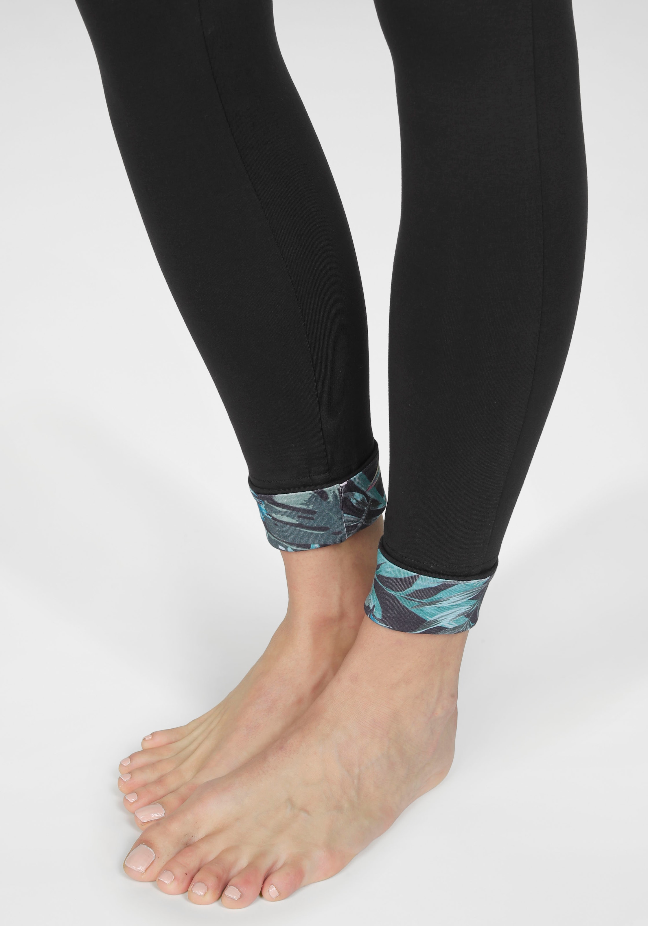 KangaROOS Leggings, mit bedruckten Aufschlag