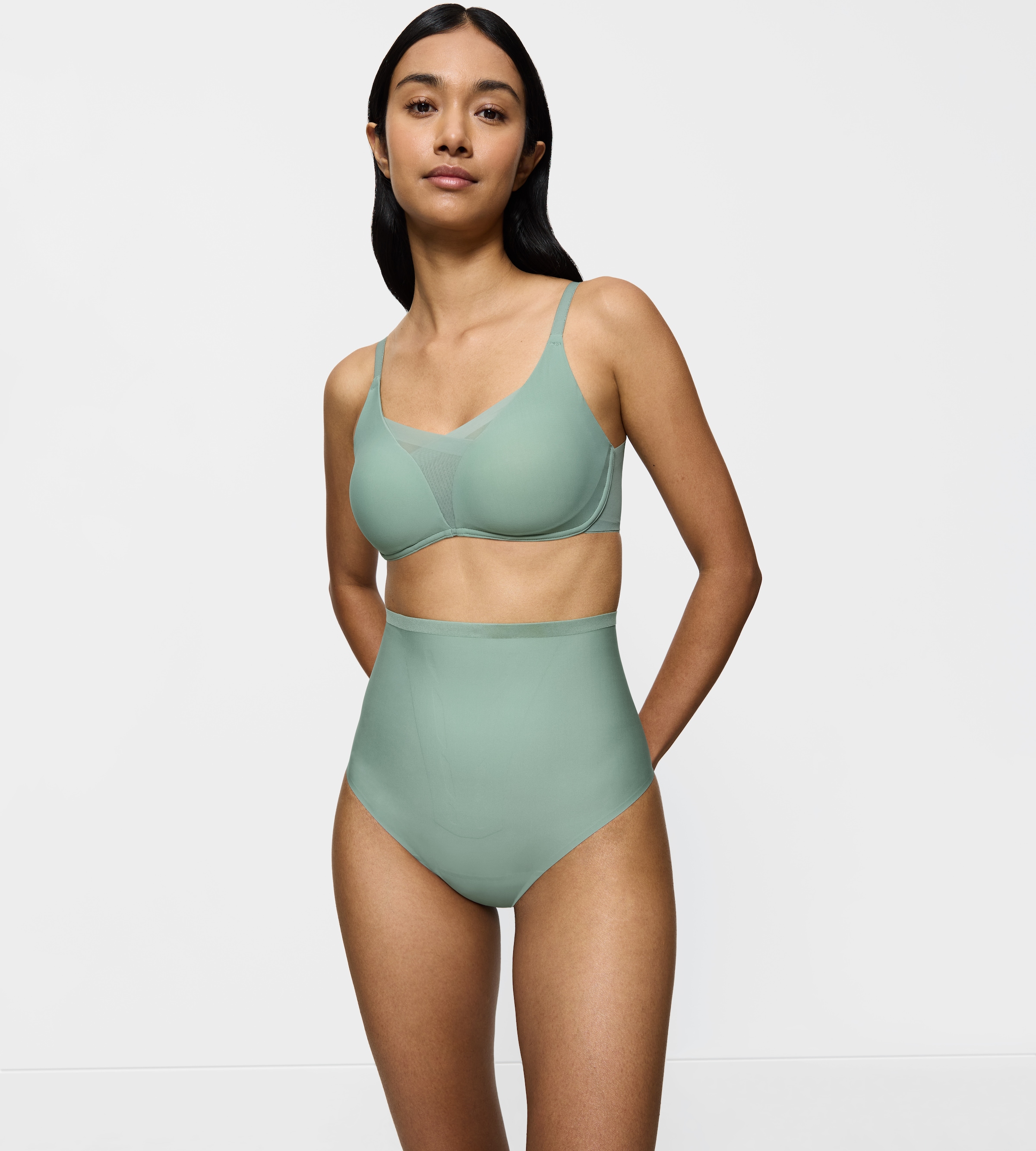Triumph Shapingslip »Shape Smart Highwaist String«, glättend, leicht formend, hochgeschnitten