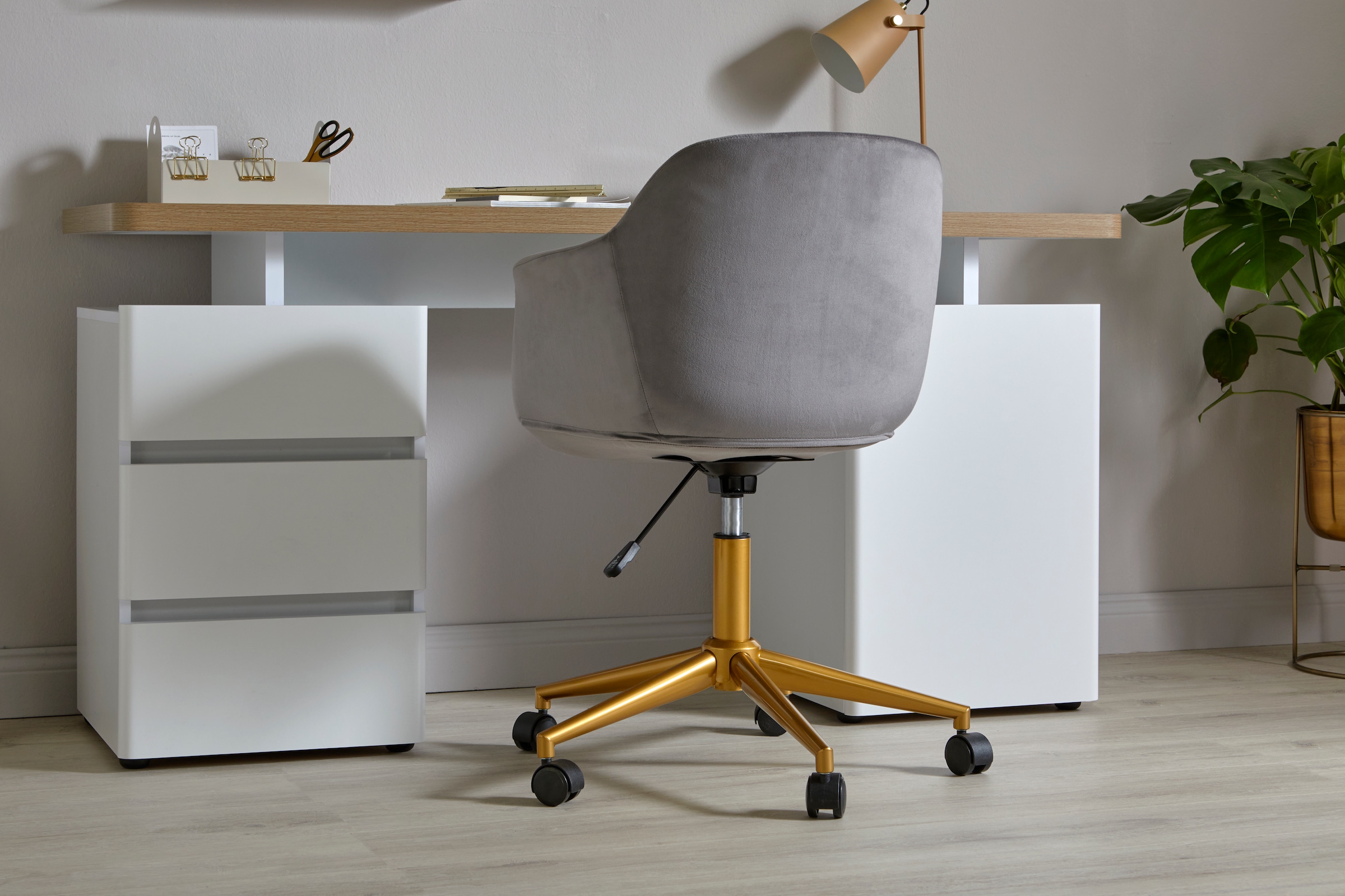 Jahnke Schreibtischstuhl »SHELL WORX«, 1 St., Samtstoff, Büro-/ Schreibtischstuhl, höhenverstellbar, Samt, Gestell in Gold-Look