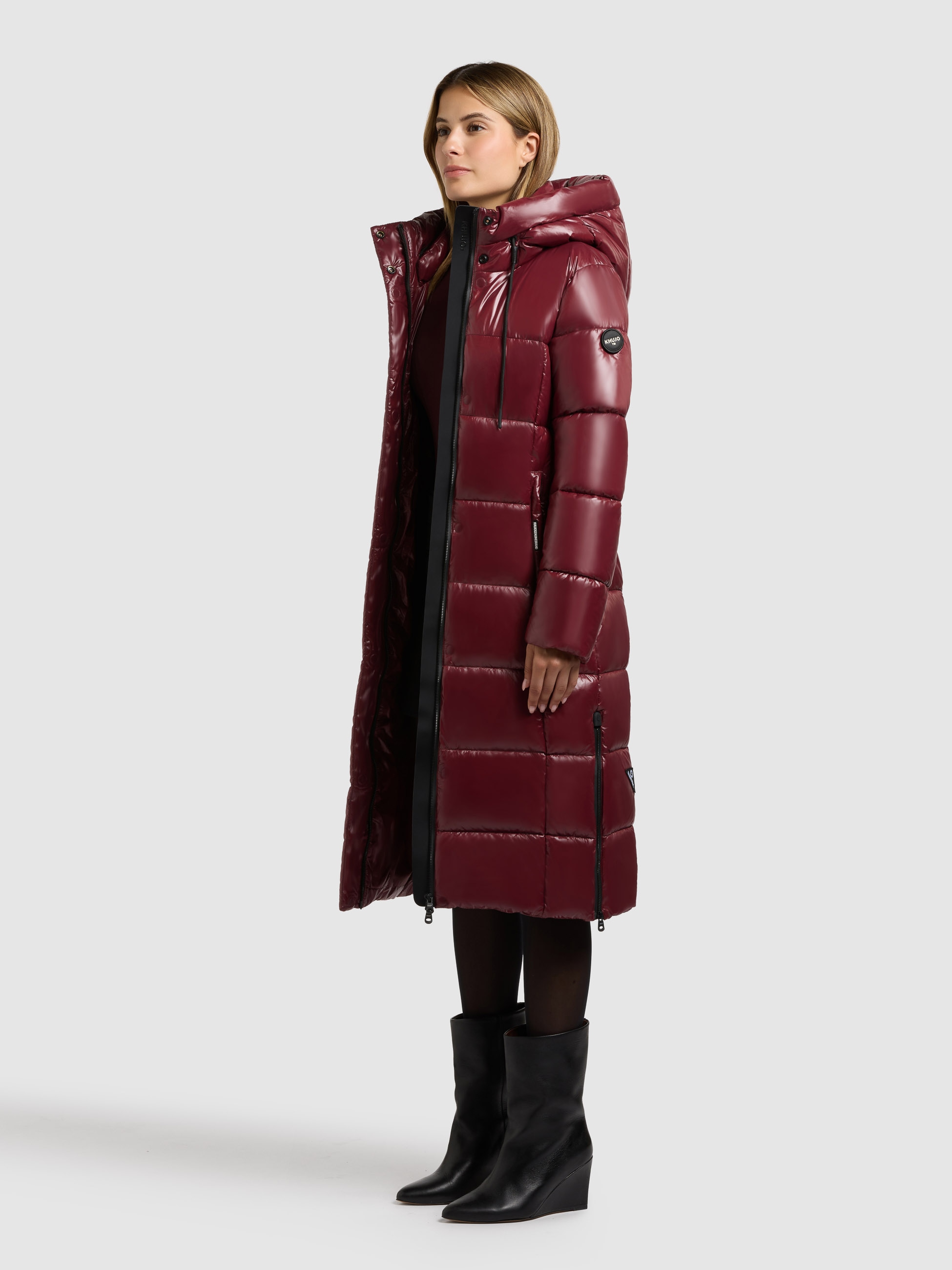 khujo Steppmantel »WILLA«, praktische Seitenschlitze mit Reißverschluss
