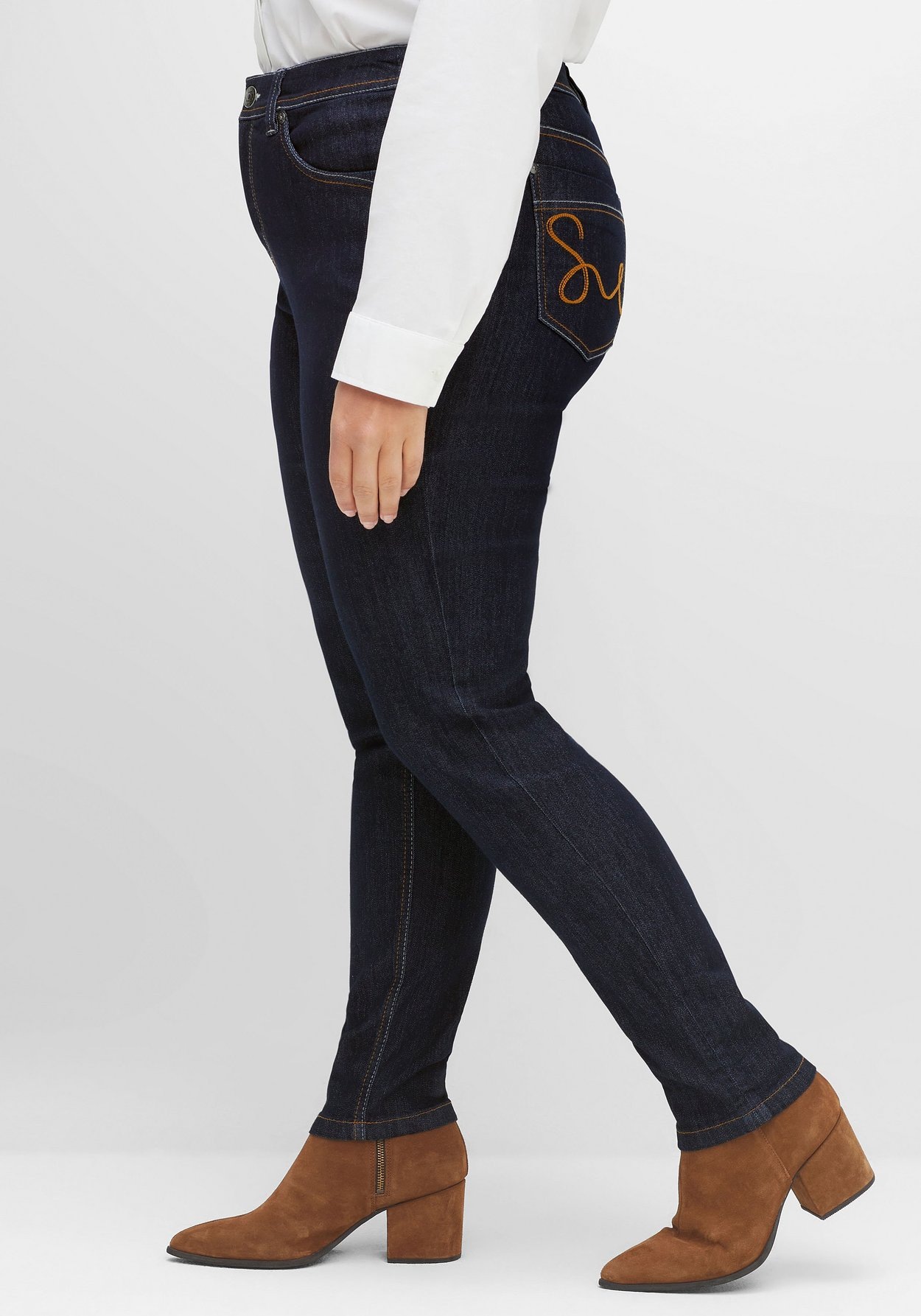 Sheego Stretch-Jeans »Jeans »Die Schmale« mit zweifarbigen Kontrastnähten«