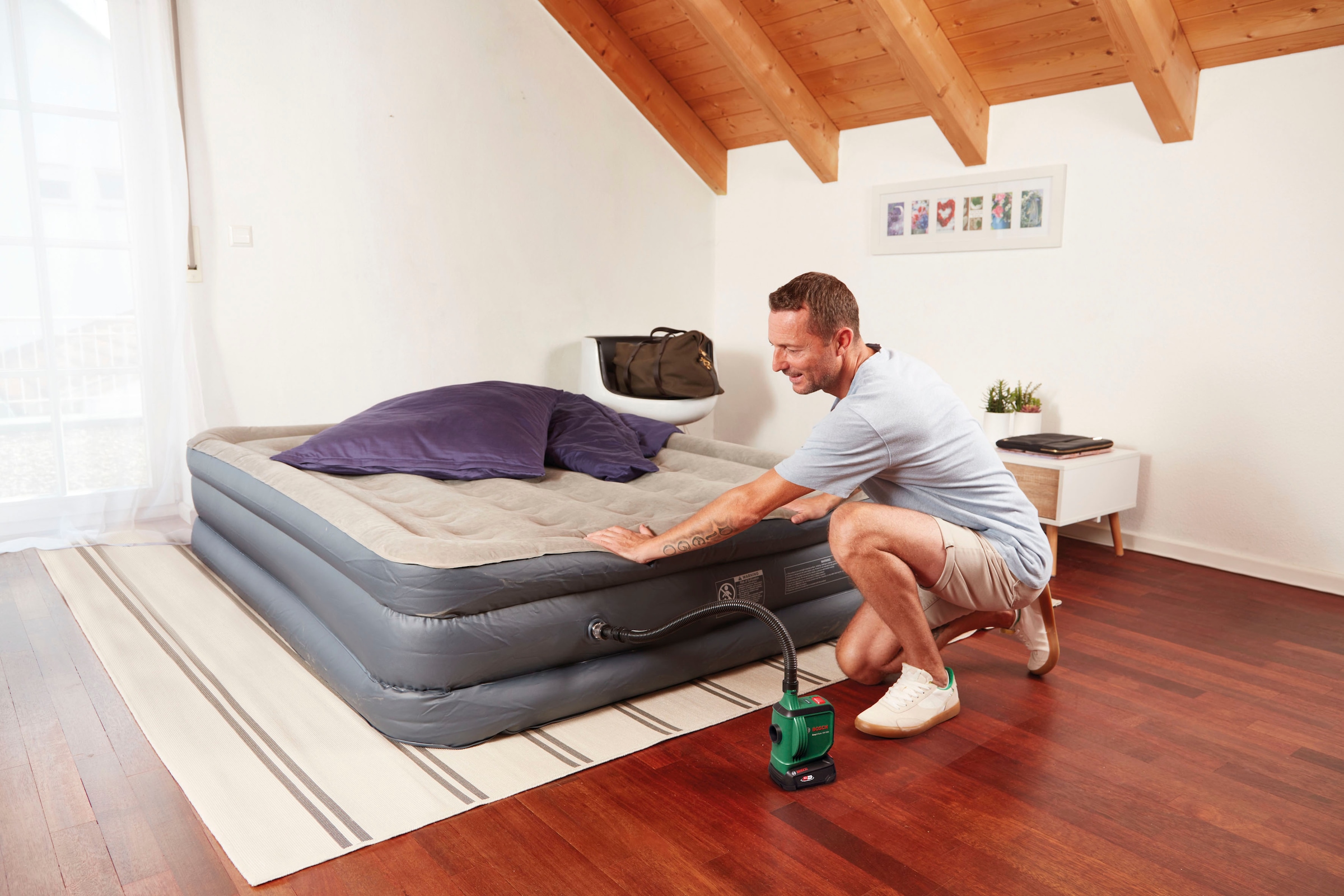 Bosch Home & Garden Akku-Handkompressor »EasyInflate 18V-500« mit Akku 18V/2,0Ah und Ladegerät