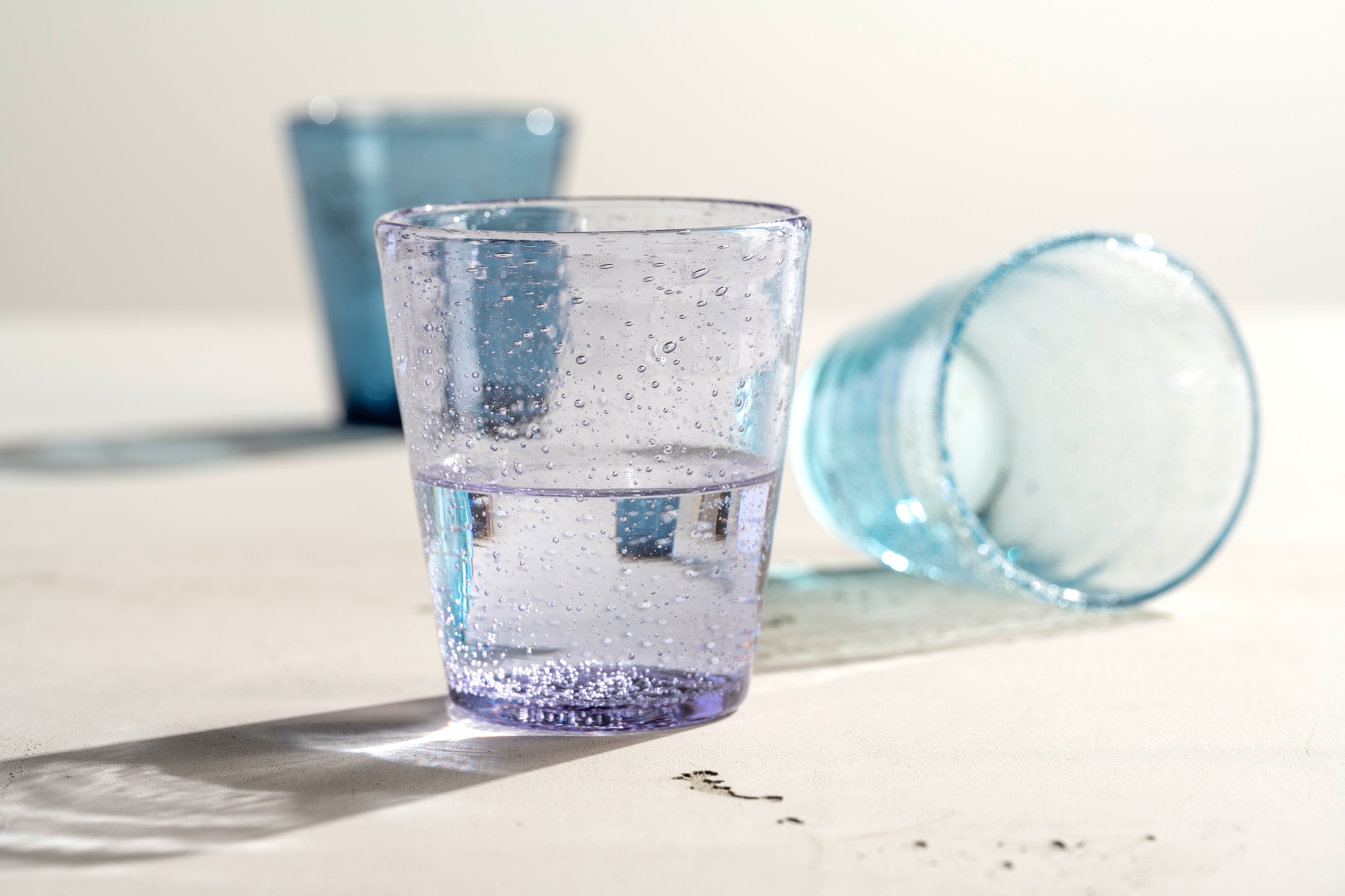 LEONARDO Gläser-Set »Trinkglas BURANO, 330 ml, 4er-Set« aus mundgeblasenem Schaumglas