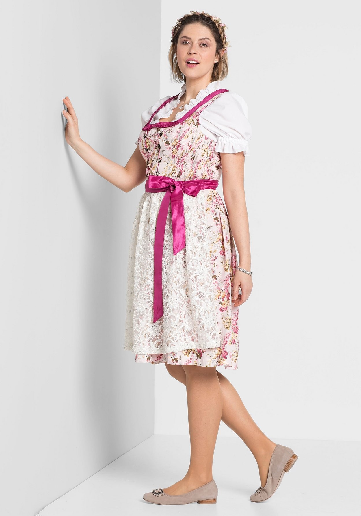 Sheego Dirndl »Dirndl mit Schürze und Bluse 3tlg.«, (mit Dirndlbluse), mit Schürze und Bluse 3tlg.