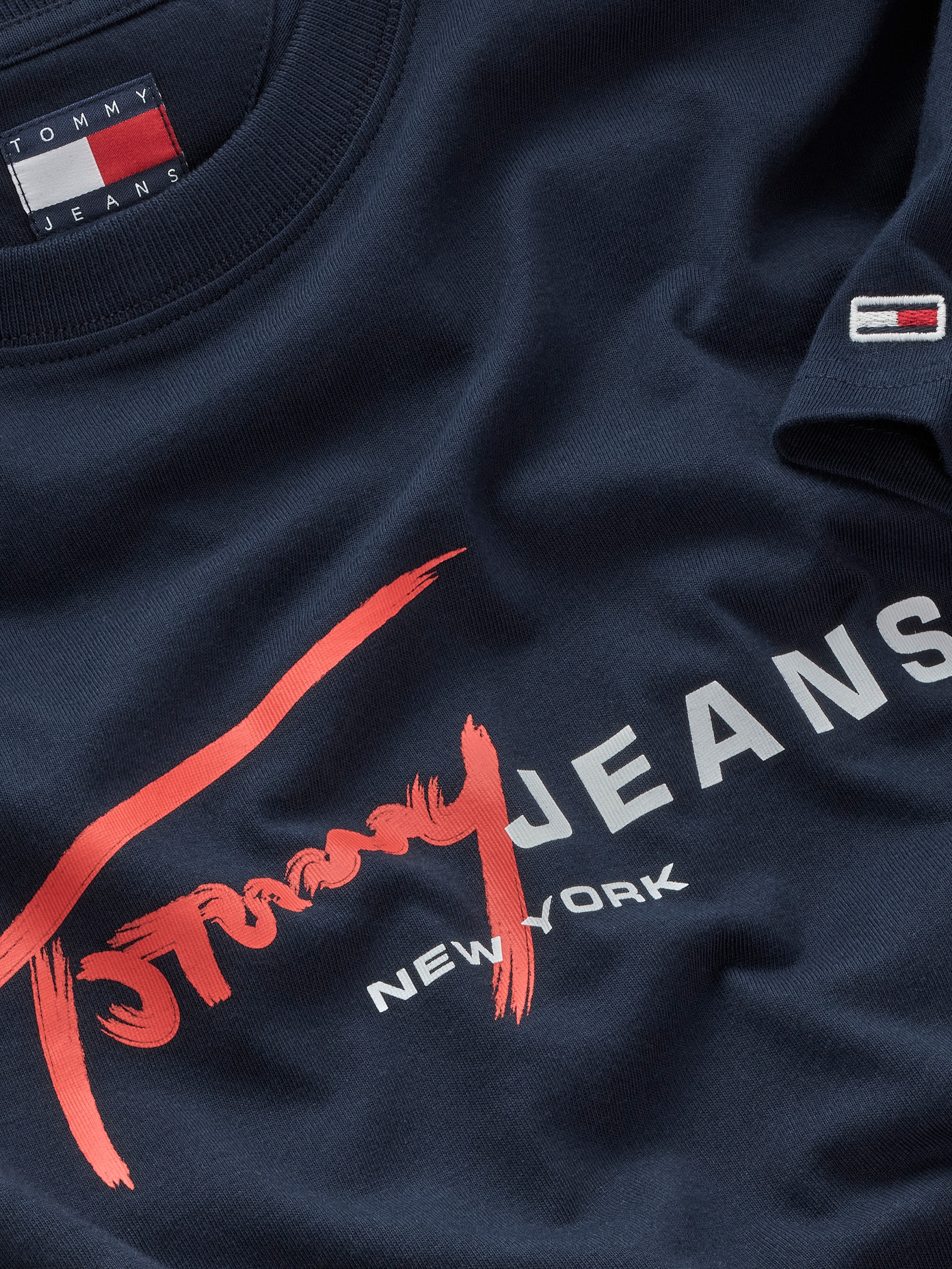 Tommy Jeans Kurzarmshirt »TJM REG SIGNTR DNA TEE EXT«, Mit Rundhalsausschnitt