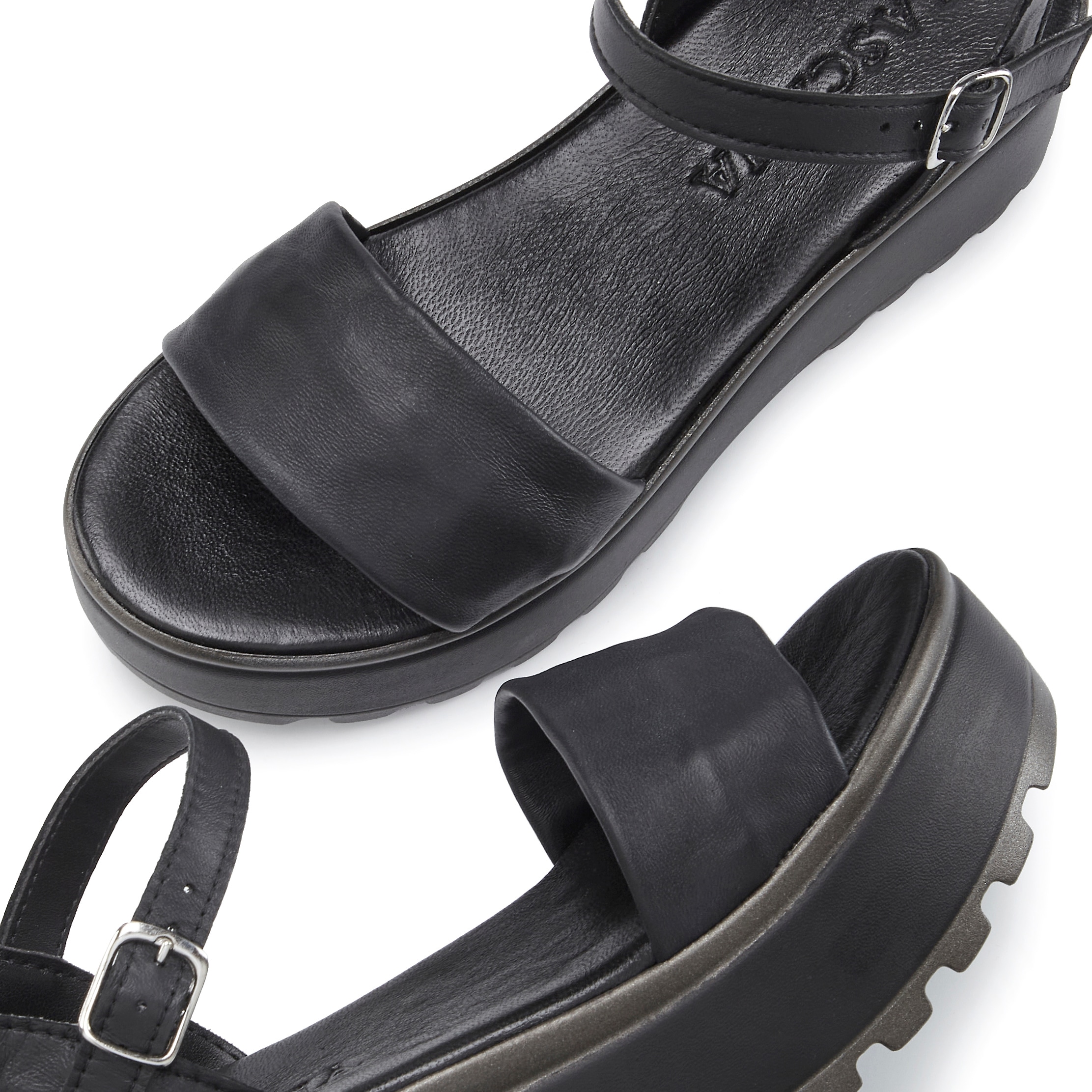 LASCANA Sandalette »Riemchensandalette, Sandale, Sommerschuh, offener Schuh,«  NEU aus Leder mit Keilabsatz