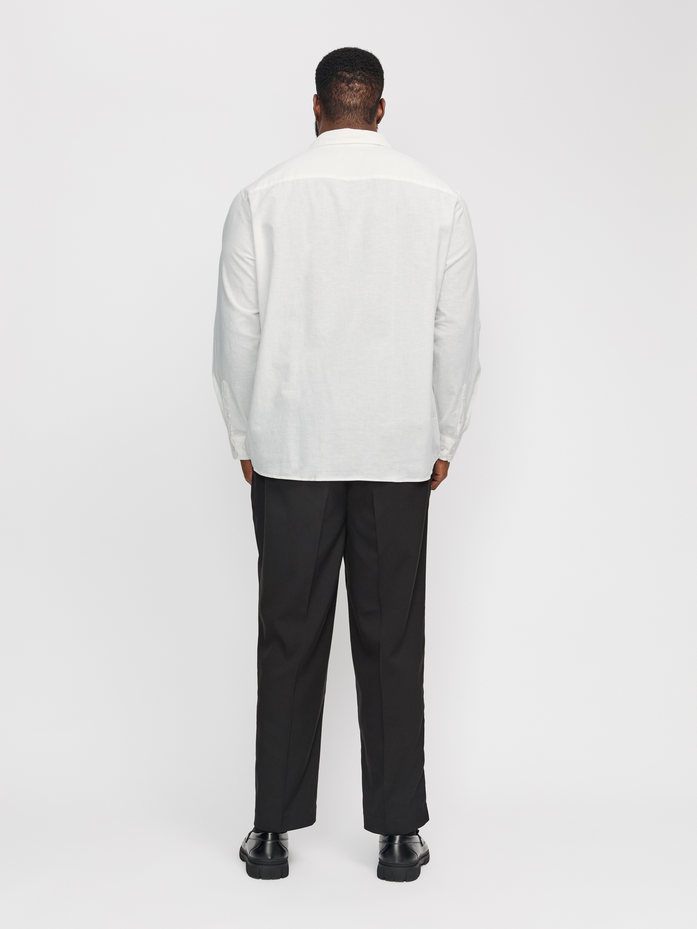 Jack & Jones PlusSize Langarmhemd »JJEBREEZE SHIRT LS SN PLS«, mit Hemdkragen