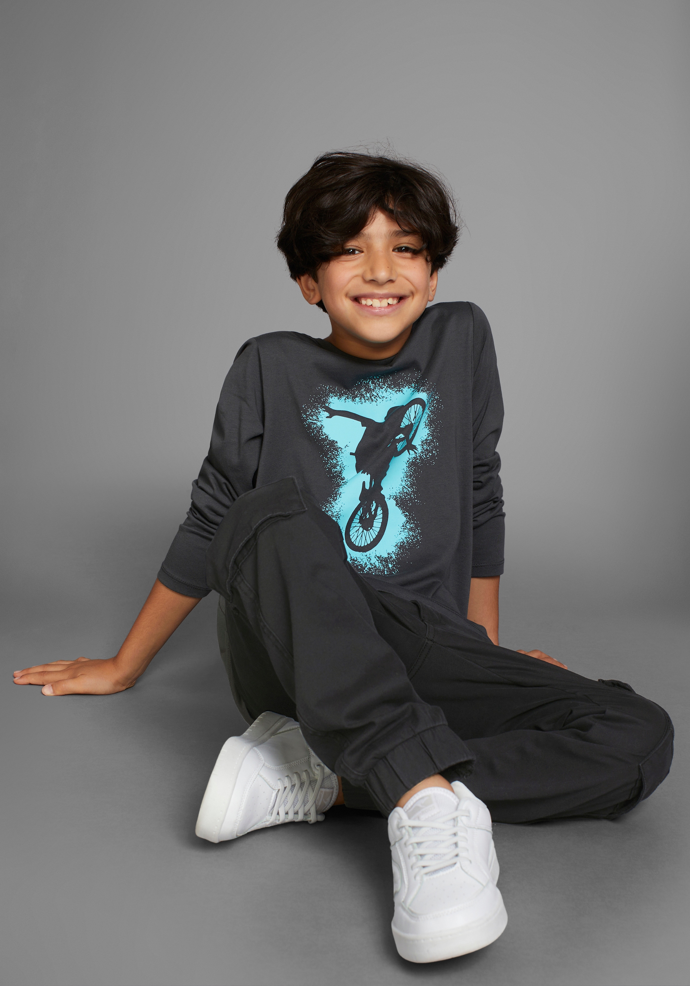 KangaROOS Cargohose »Hose mit Cargotaschen«  , mit Logo-Stickerei