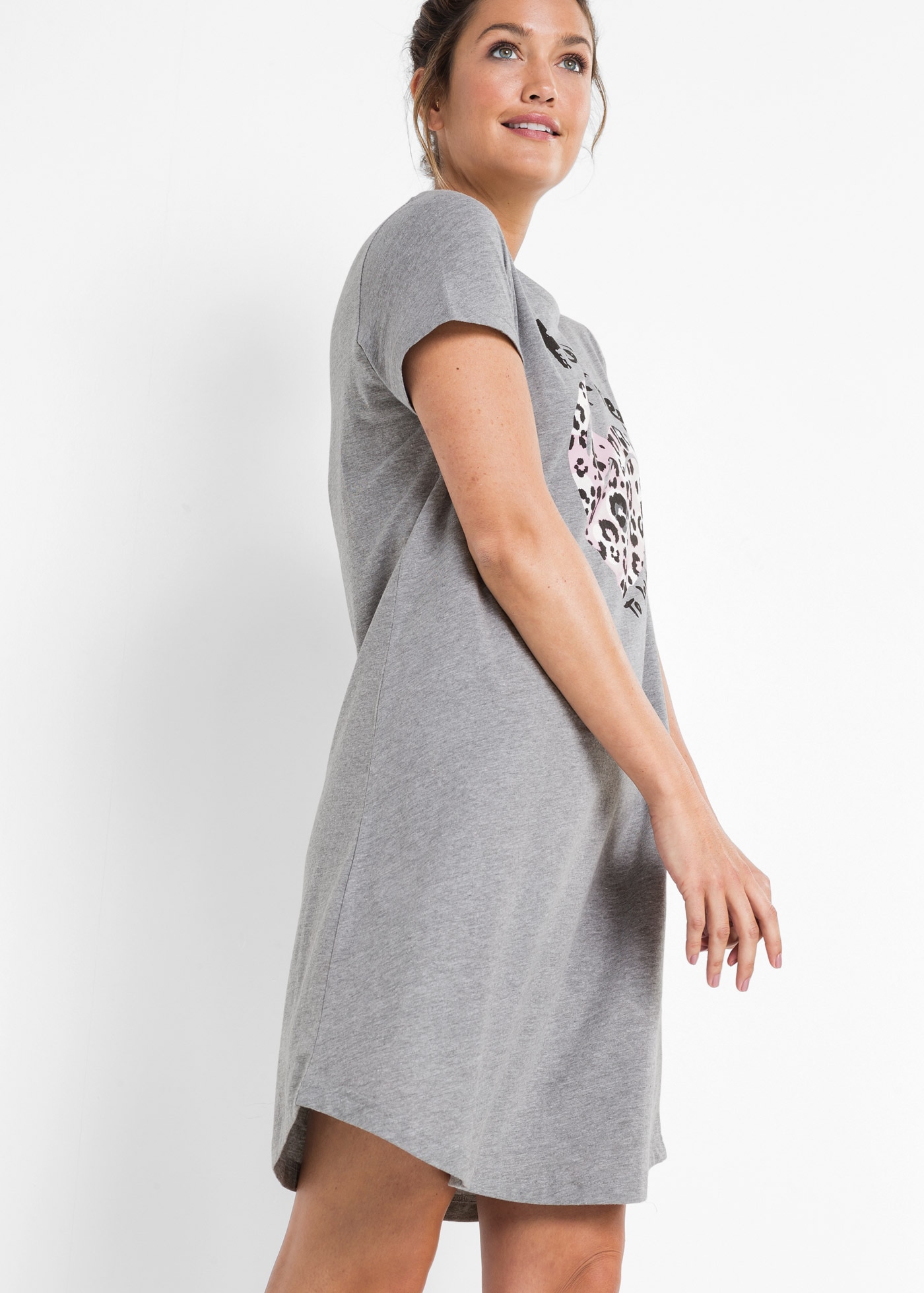 bonprix Nachthemd aus Baumwolle und Viskose, mit kurzem Arm, gerader Schnitt