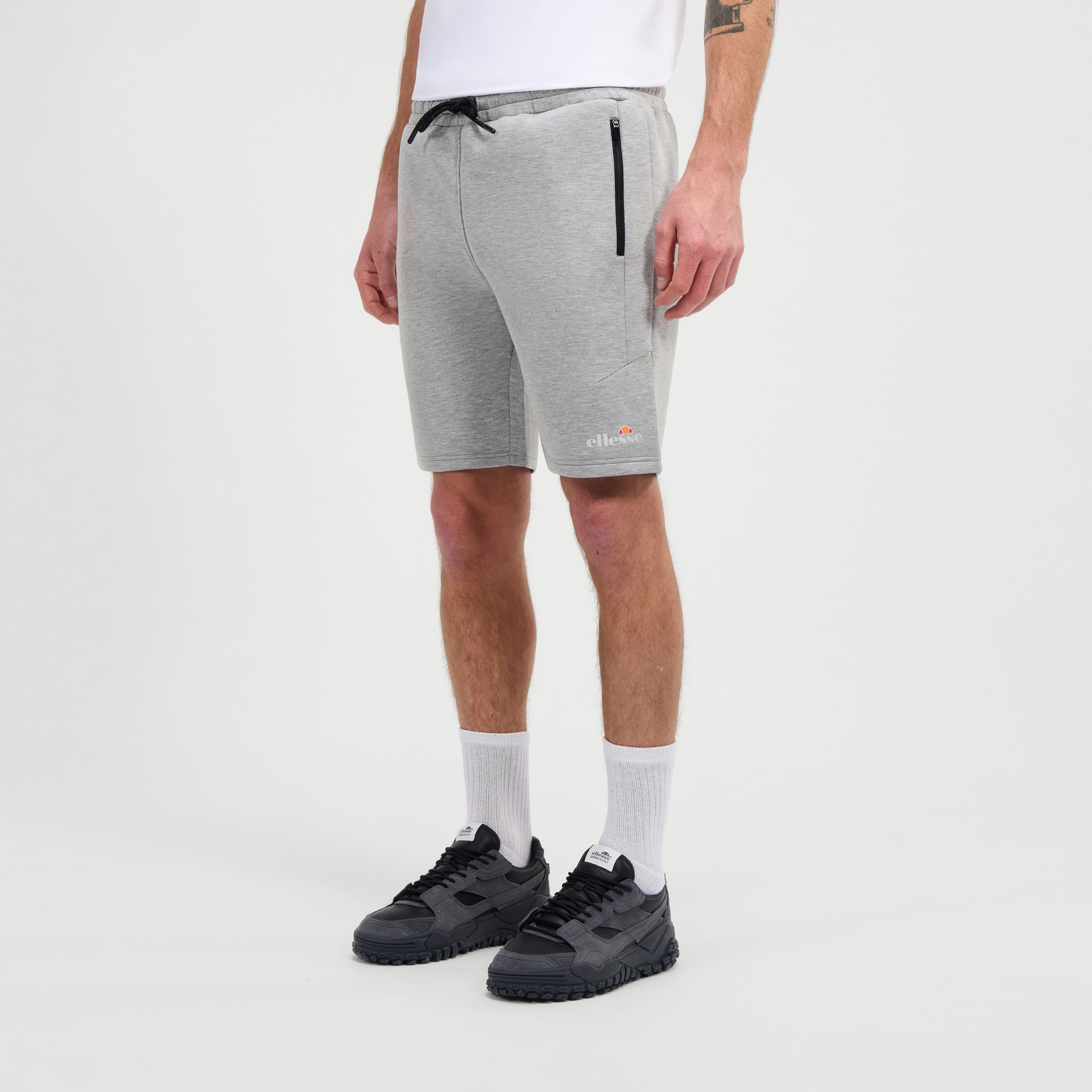 Ellesse Sweatshorts »GIALARNO SHORT«, (1 tlg.)