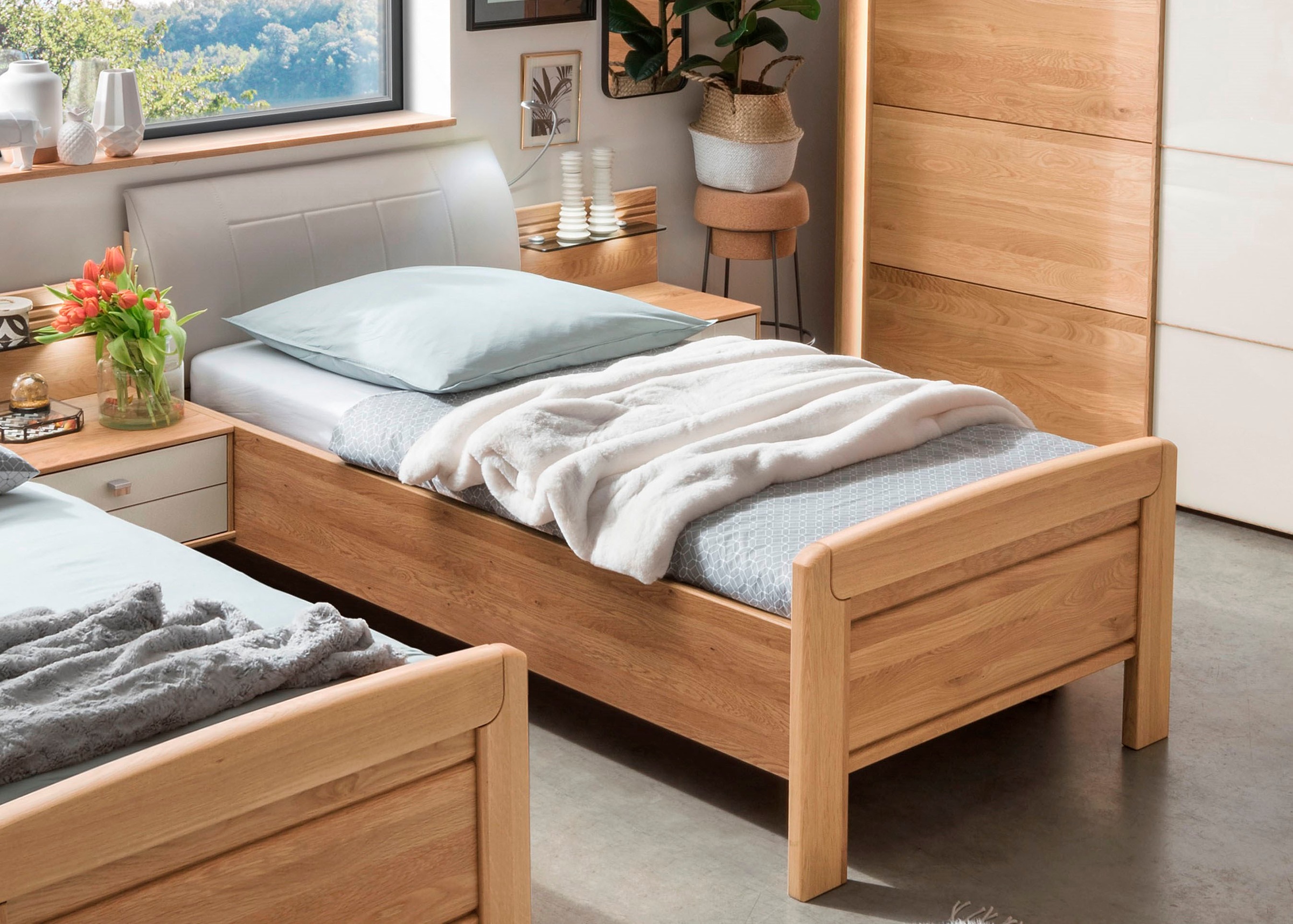 kaufen Holzbett Komforthöhe auf »Kiruna«, Rechnung WIEMANN in