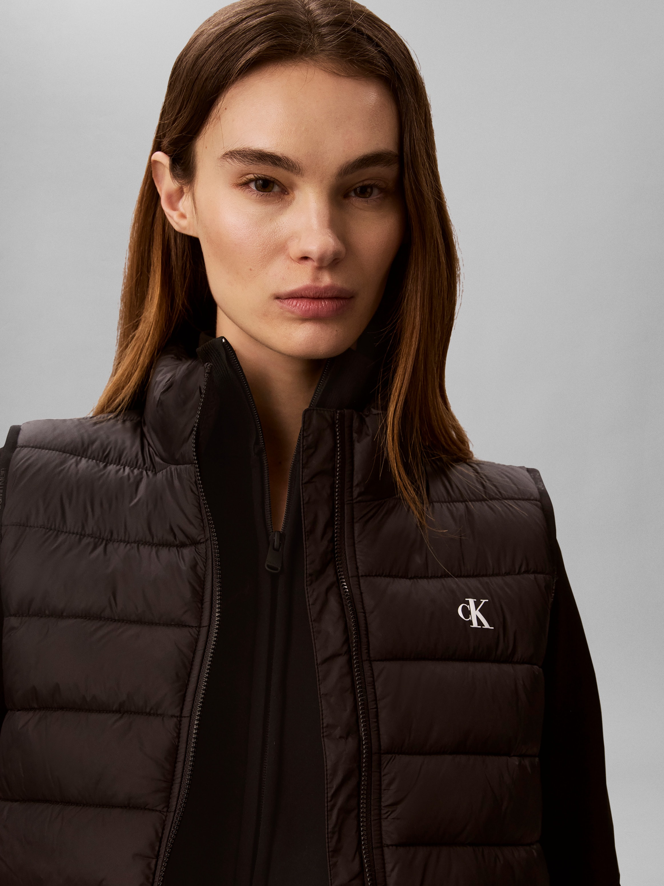 Calvin Klein Jeans Steppweste Stehkragen, kurze Form, wattiert