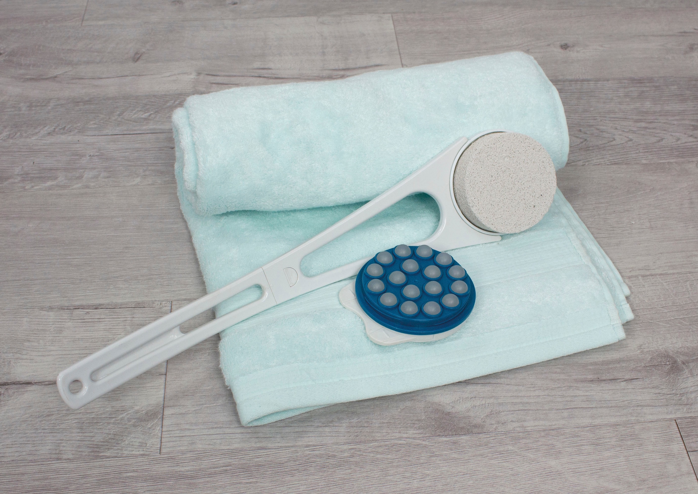 Hydas Fußbürste »und Hautpflege-Set mit Bimsstein und Cremekopf, teilbarer Griff«, (Set, 4 tlg.), für eine ganzheitliche Pflege, erreicht mühelos alle Körperregionen
