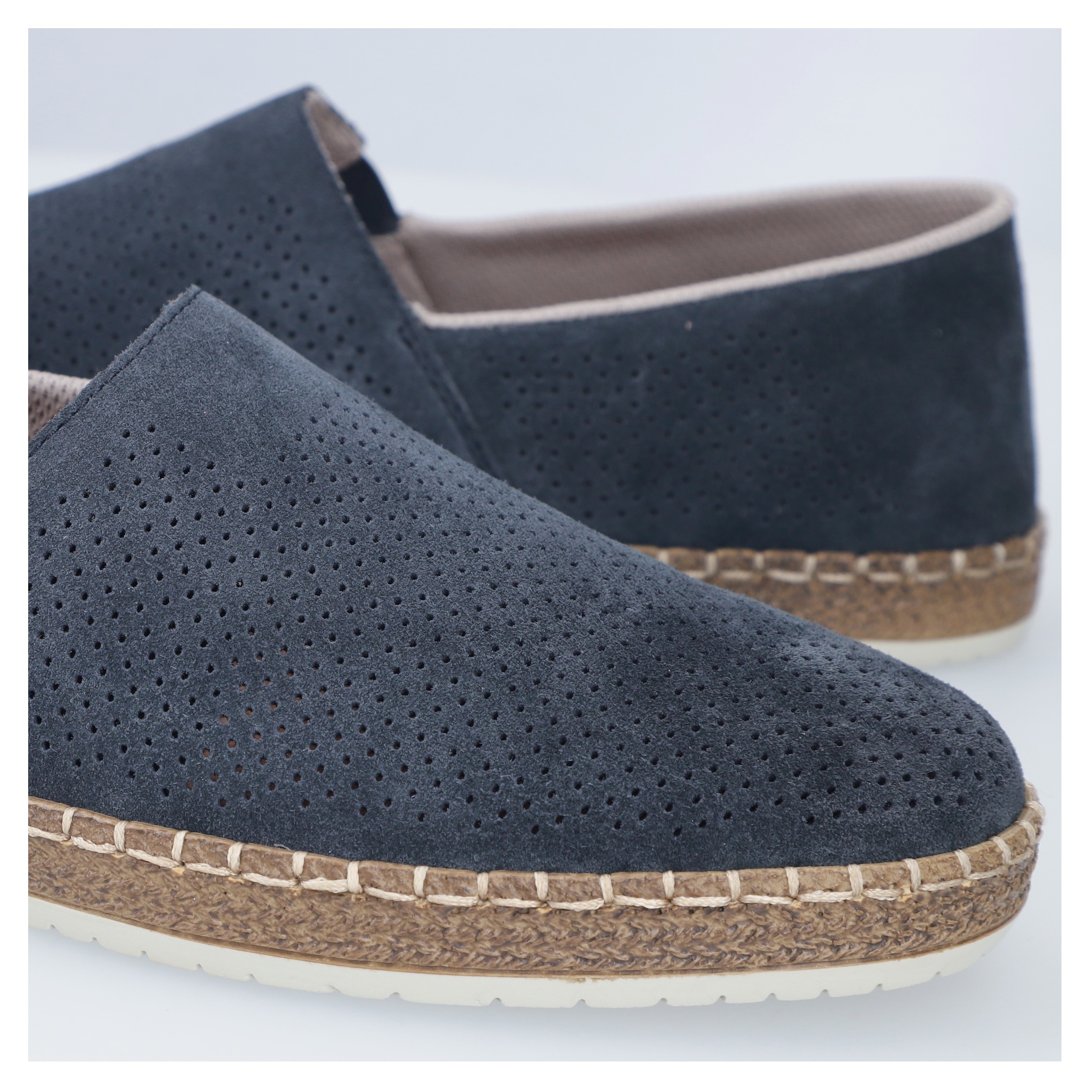 Rieker Slipper  , Schlupfschuh, Casual-Slipper, Mokassin mit Perforation
