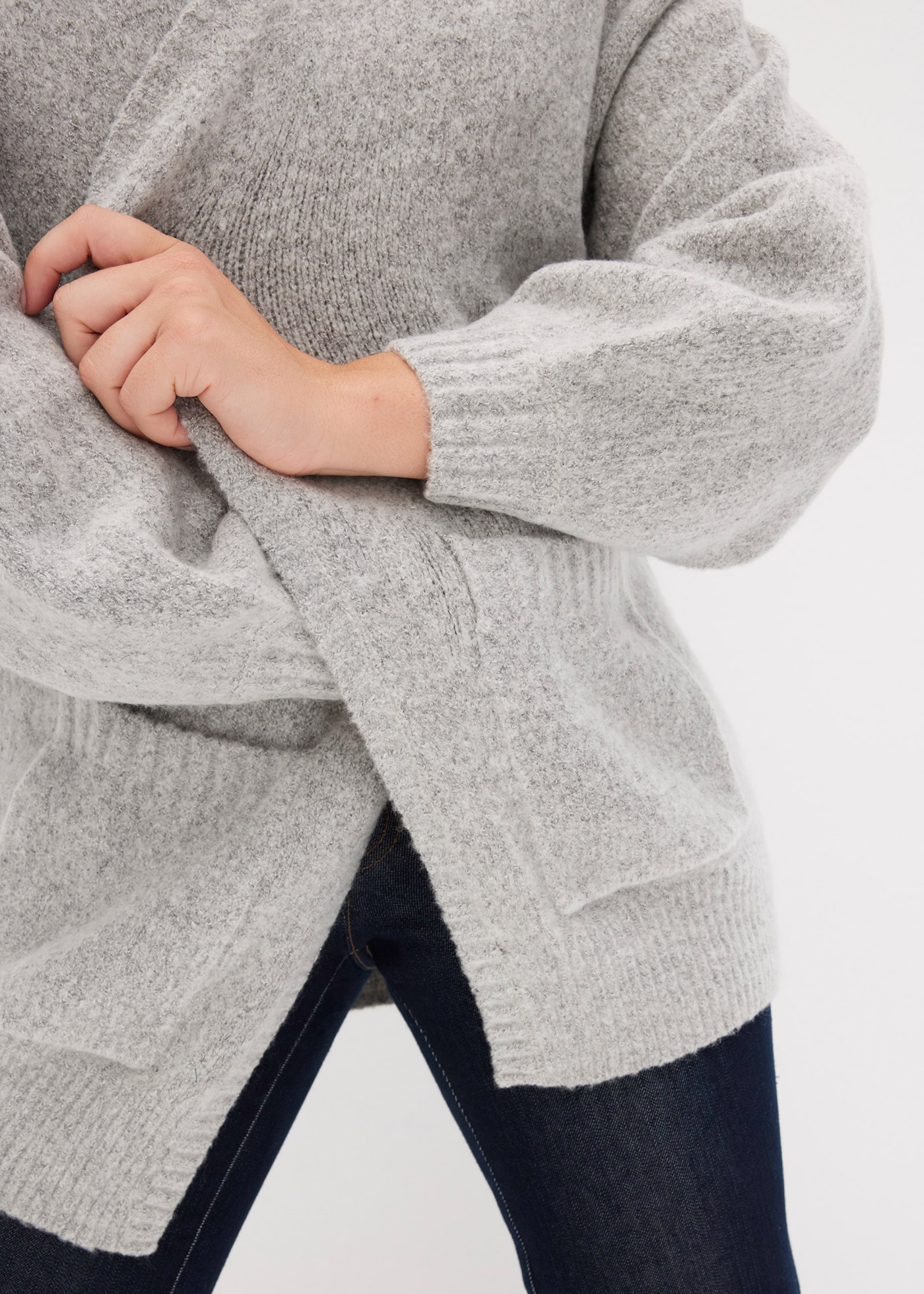 bonprix Strickjacke »Oversize-Strickjacke« Oversize-Passform, mit aufgesetzten Taschen