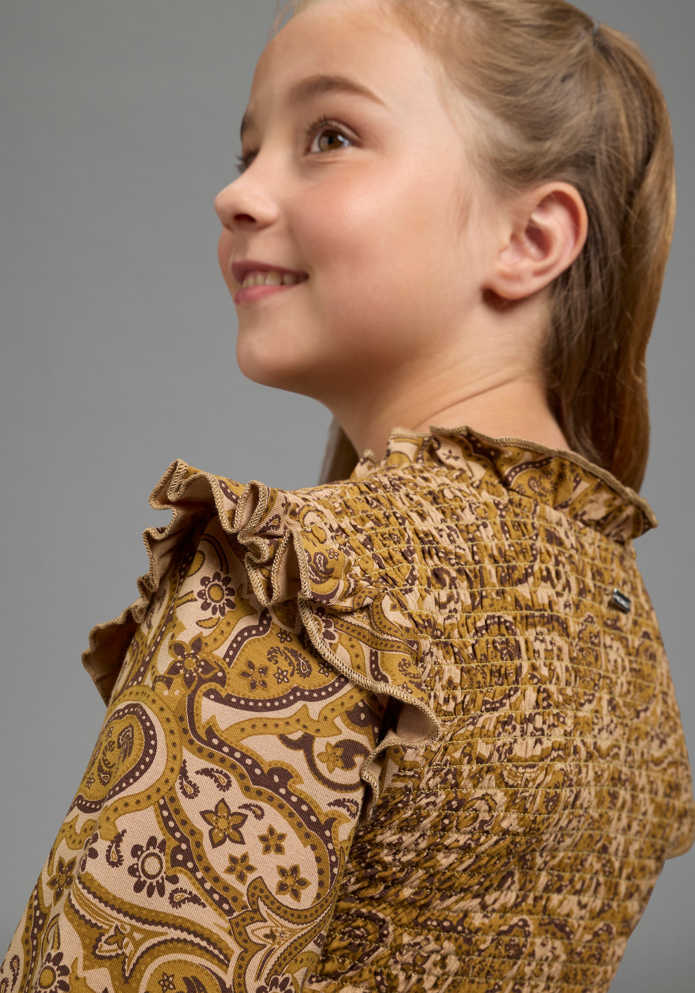 Bruno Banani Langarmshirt »Viskose-Shirt im Allover-Design und Smoke-Effekt« Allover-Shirt aus weicher Viskose, extra eng geschnitten