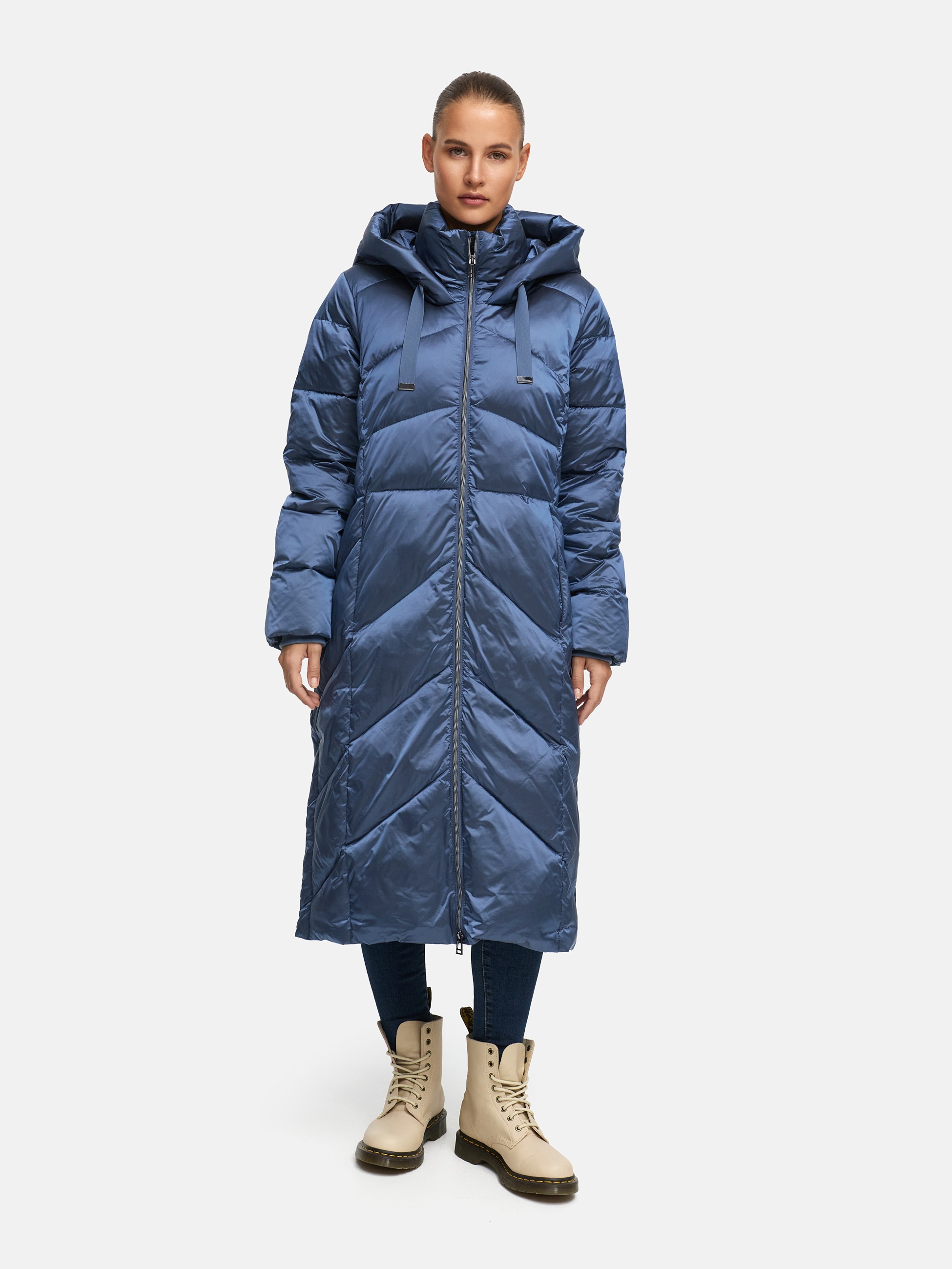 MANISA Steppmantel , mit Stehkragen und fester Kapuze und dekorativen Strickbändern
