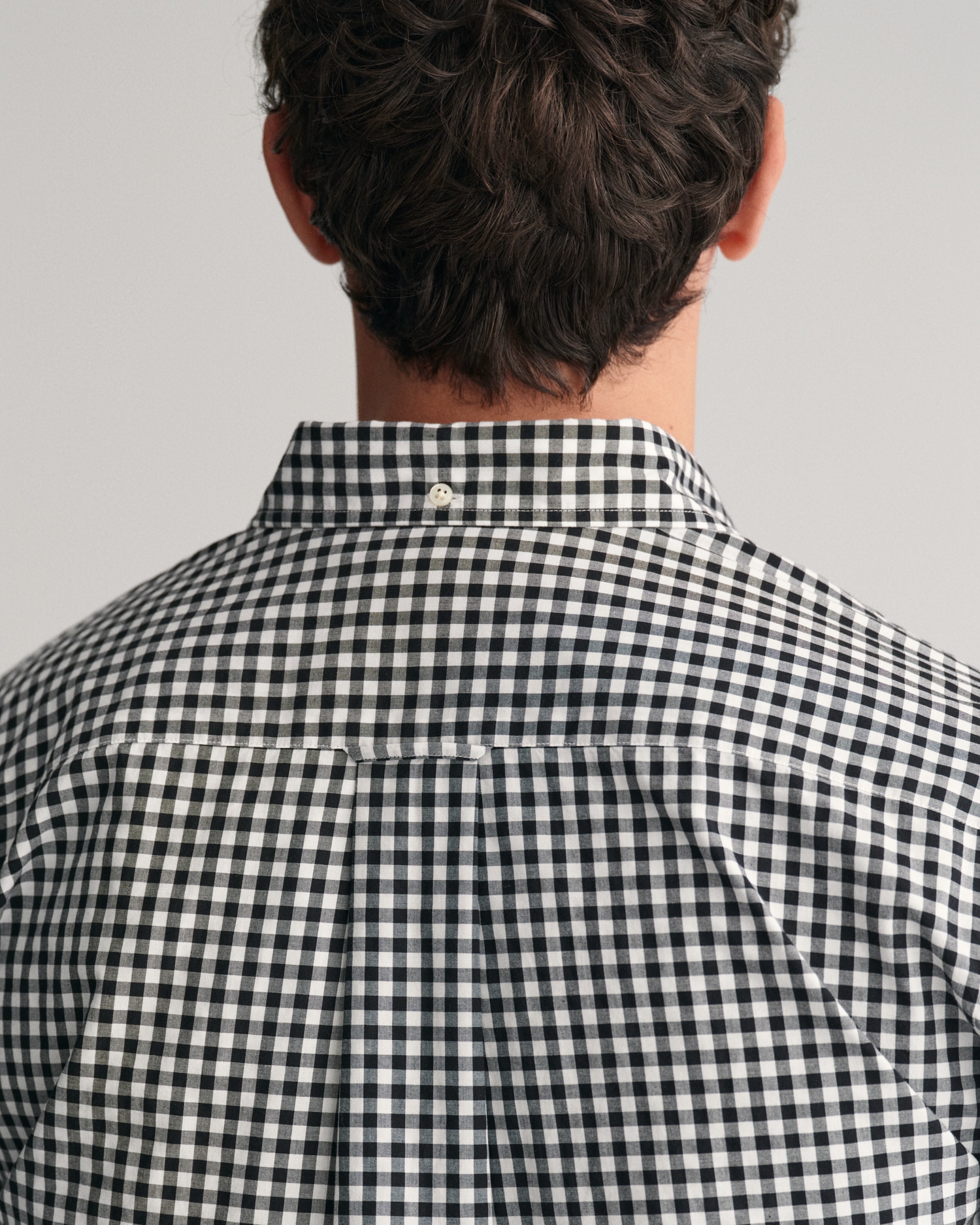 Gant Kurzarmhemd »Regular Fit Gingham Popeline Hemd strapazierfähig pflegeleicht kariert«, mit einer kleinen Logostickerei auf der Brusttasche