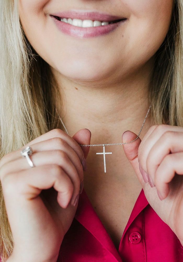 Julie Julsen Kette mit Anhänger »Halskette KREUZ Glitzersteine, JJNE01024.1, JJNE01024.2, JJNE01024.3«, mit Zirkonia (synth.)