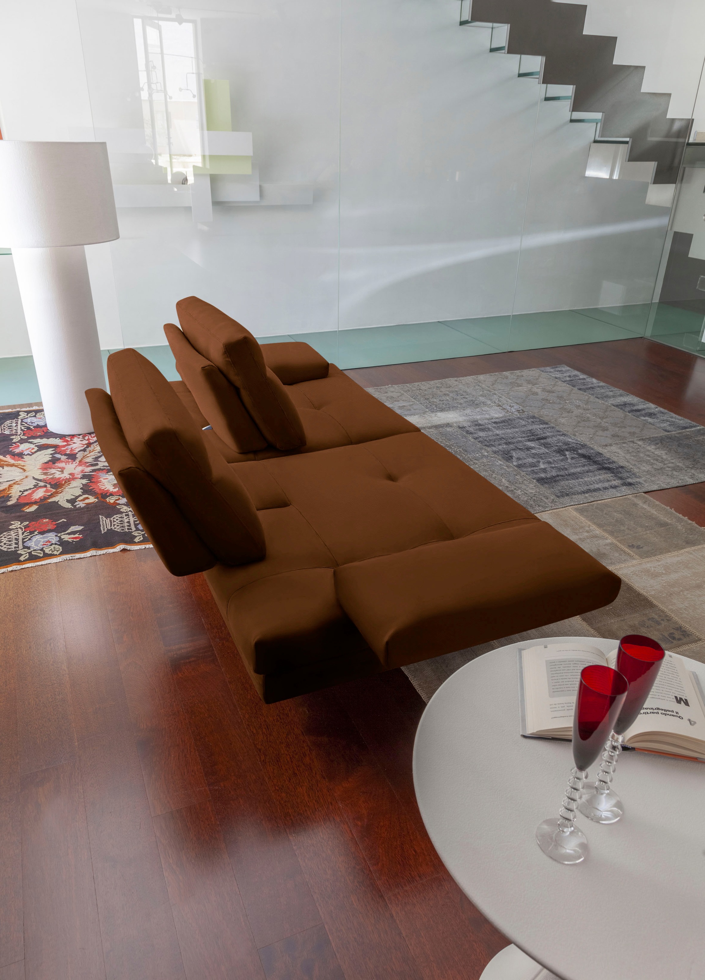 CALIA ITALIA 3-Sitzer »Toby Wing, Designsofa, hochwertige Verarbeitungsdetails, bequem«, inkl. Sitztiefenverstellung und Armteilfunktion, Füße in Schwarz matt