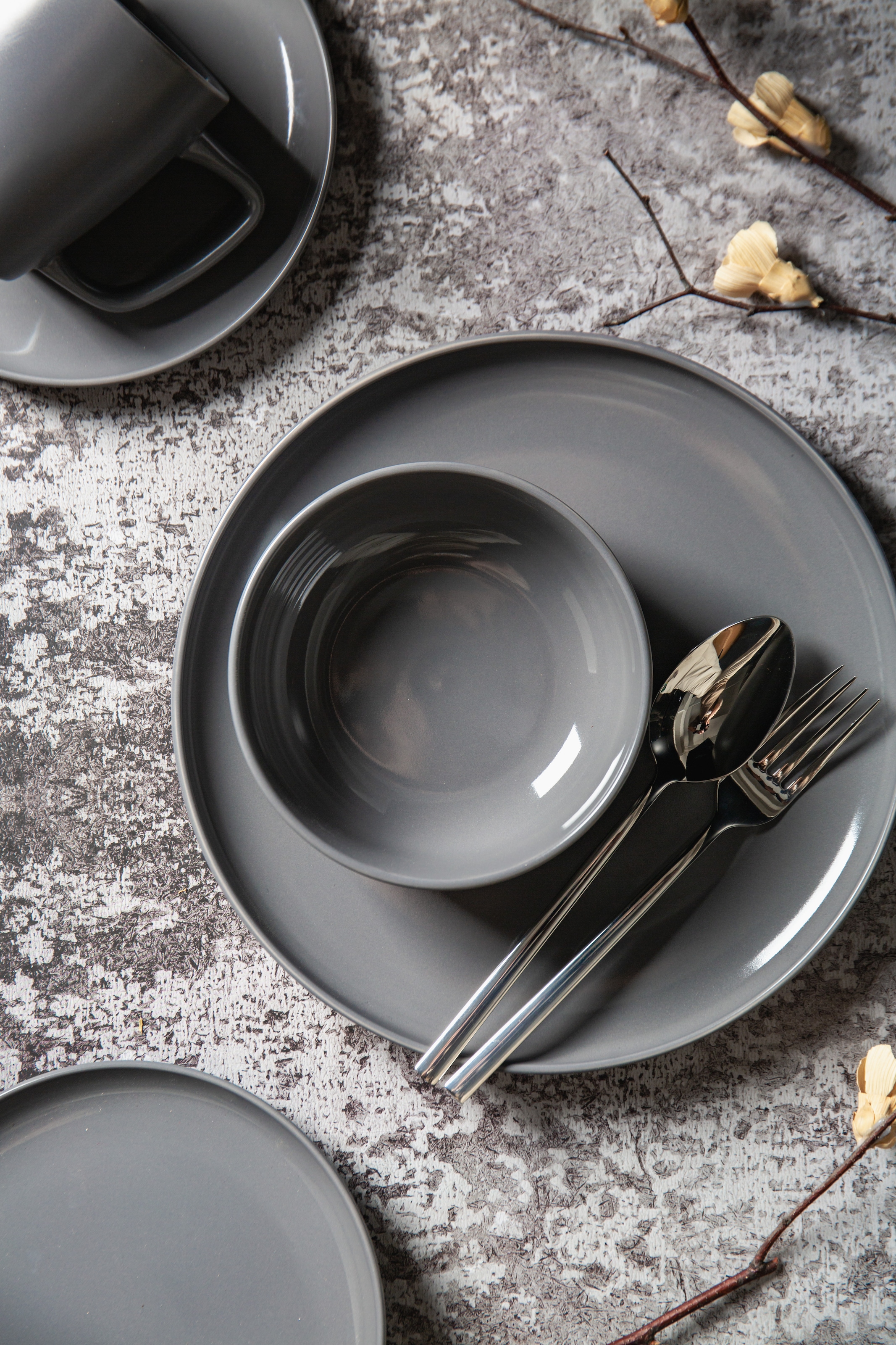 OTTO home Geschirr-Set »Tommik, außen matt, innen glänzend« spülmaschinenfest und mikrowellengeeignet