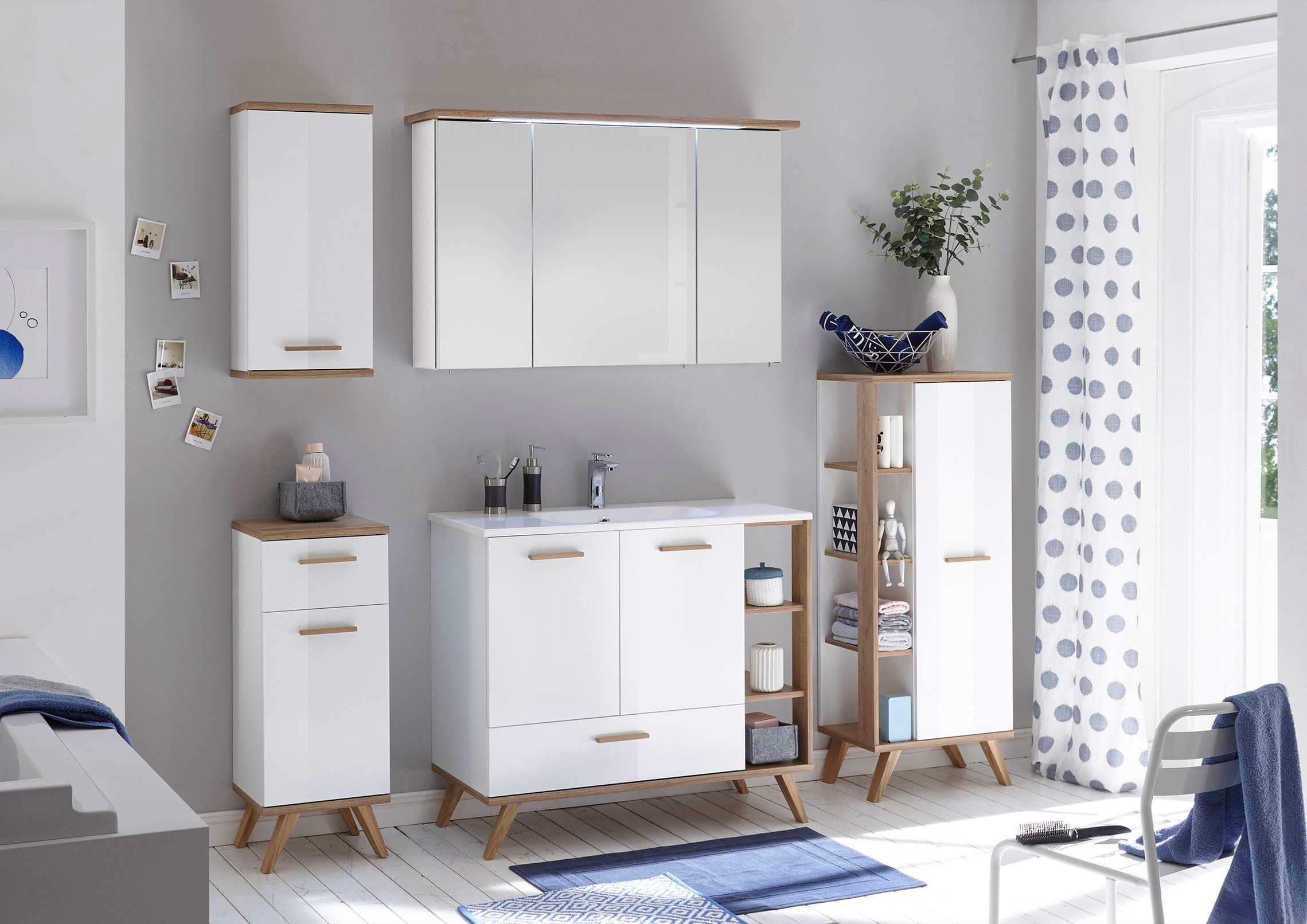 Saphir Badmöbel-Set »Quickset Mineralmarmor-Waschtisch mit LED-Spiegelschrank«, (2 St.), Waschplatz 115 cm breit, 5 Türen, 1 Schublade, inkl. Türdämpfer