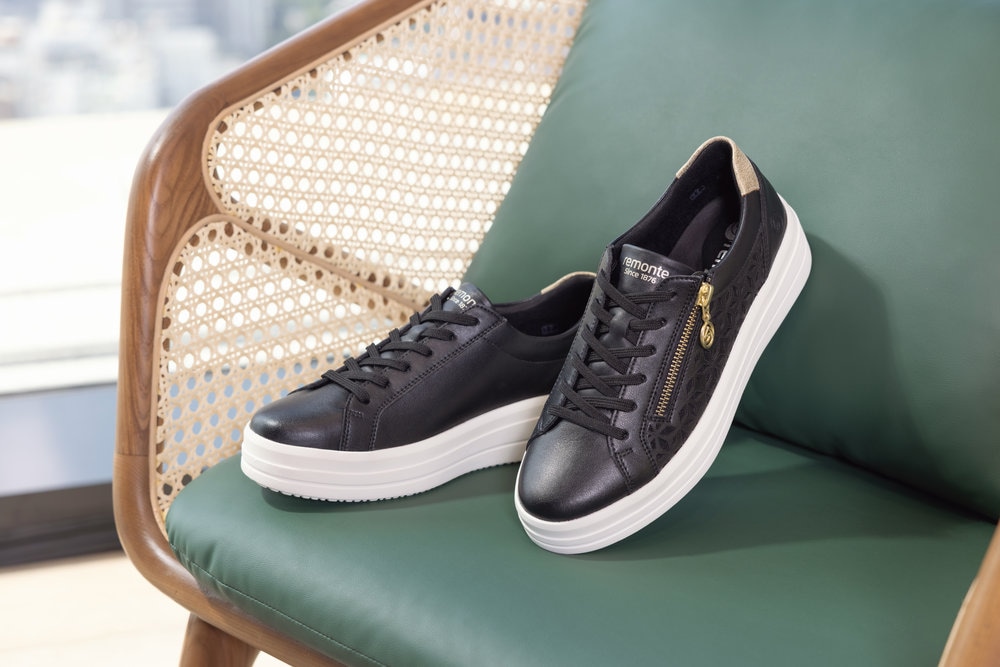 Remonte Plateausneaker  Halbschuh, Schnürschuh mit Perforation und seitlichem Reißverschluss