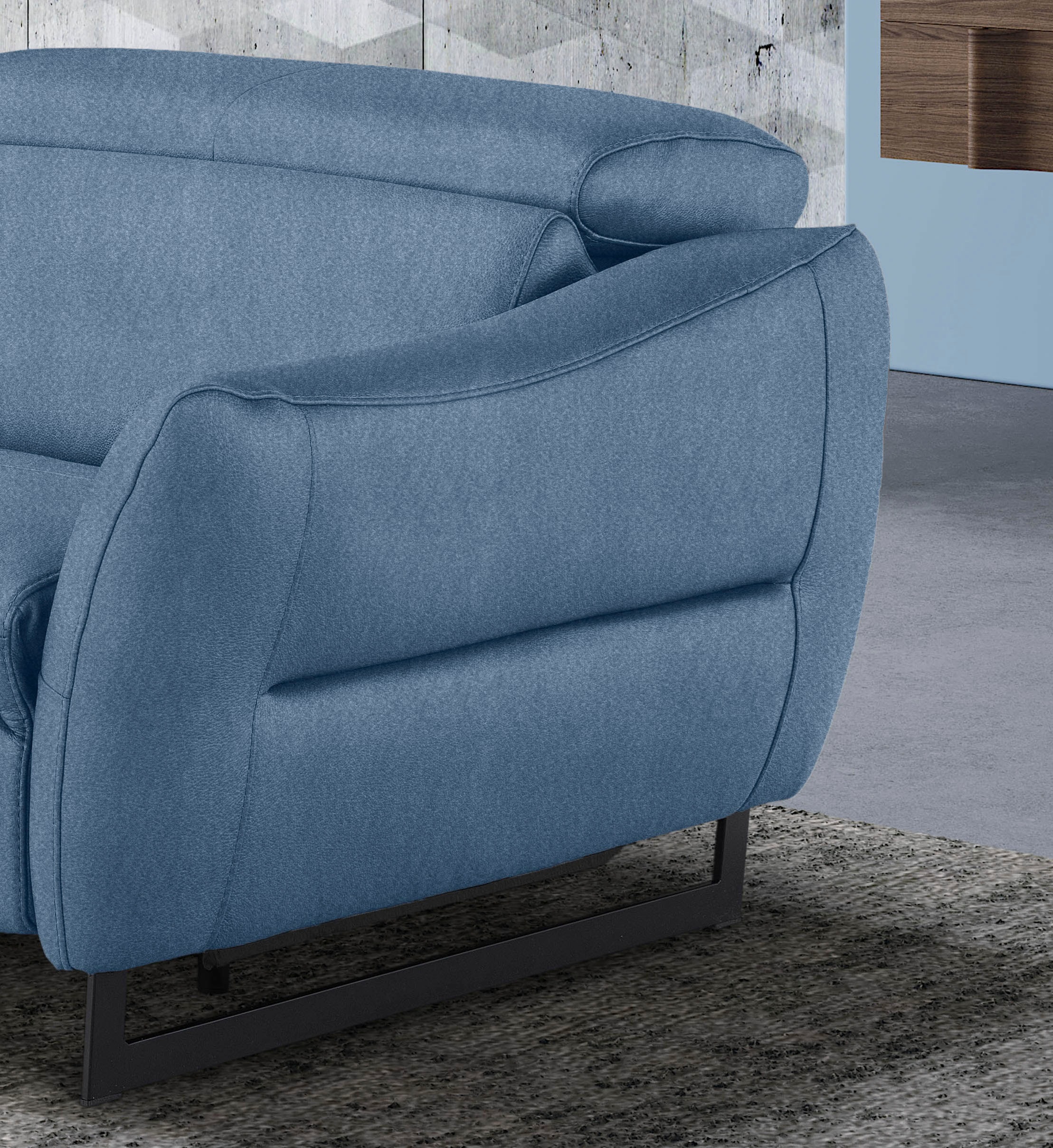 Egoitaliano 2,5-Sitzer »Dafne, elegantes Designsofa mit hohem Sitzkomfort«, wahlw. mit elektrischer Relaxfunktion, Kopfteile manuell verstellbar