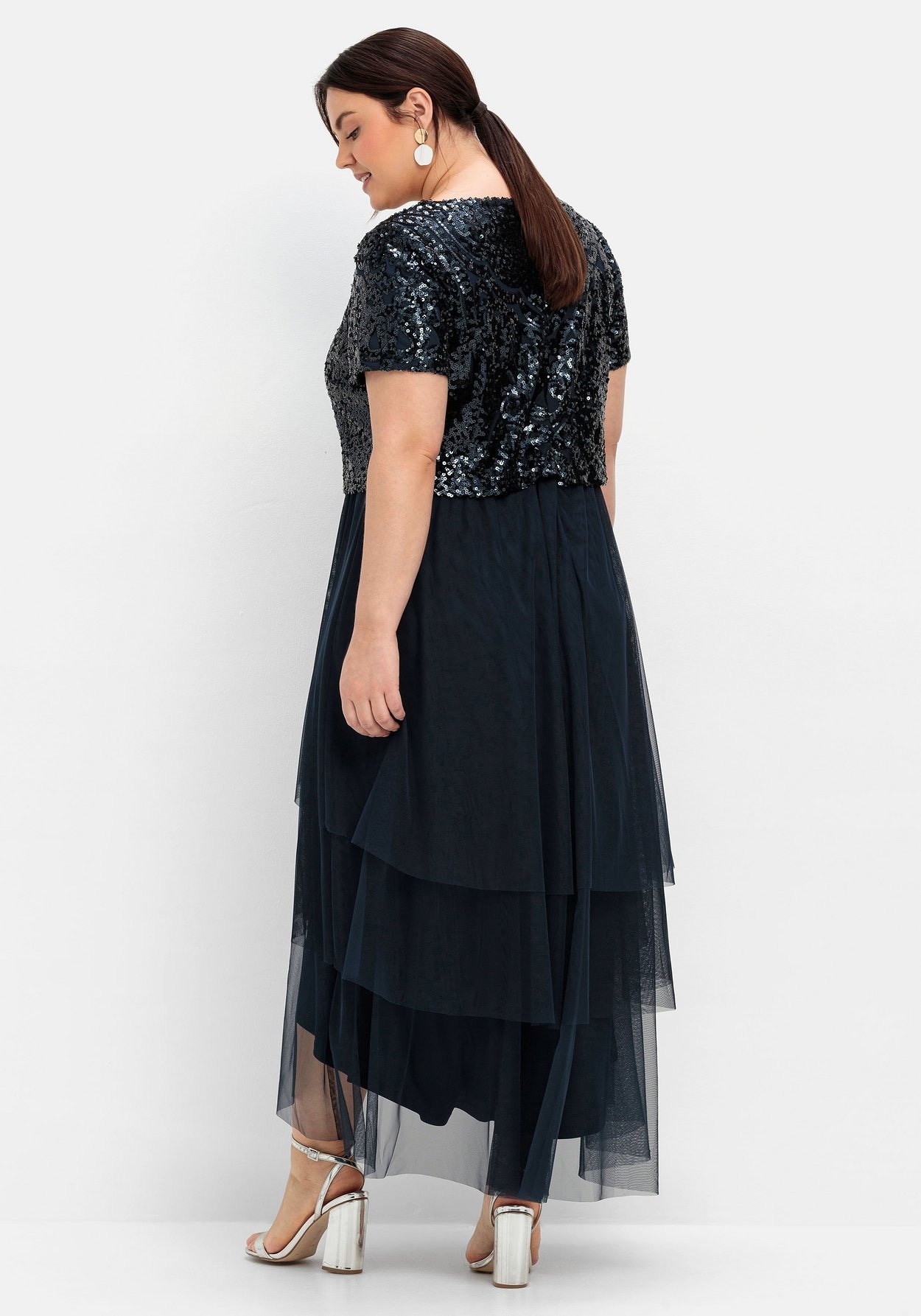 Sheego Abendkleid »Abendkleid mit lose fallendem Paillettenoberteil«, mit lose fallendem Paillettenoberteil